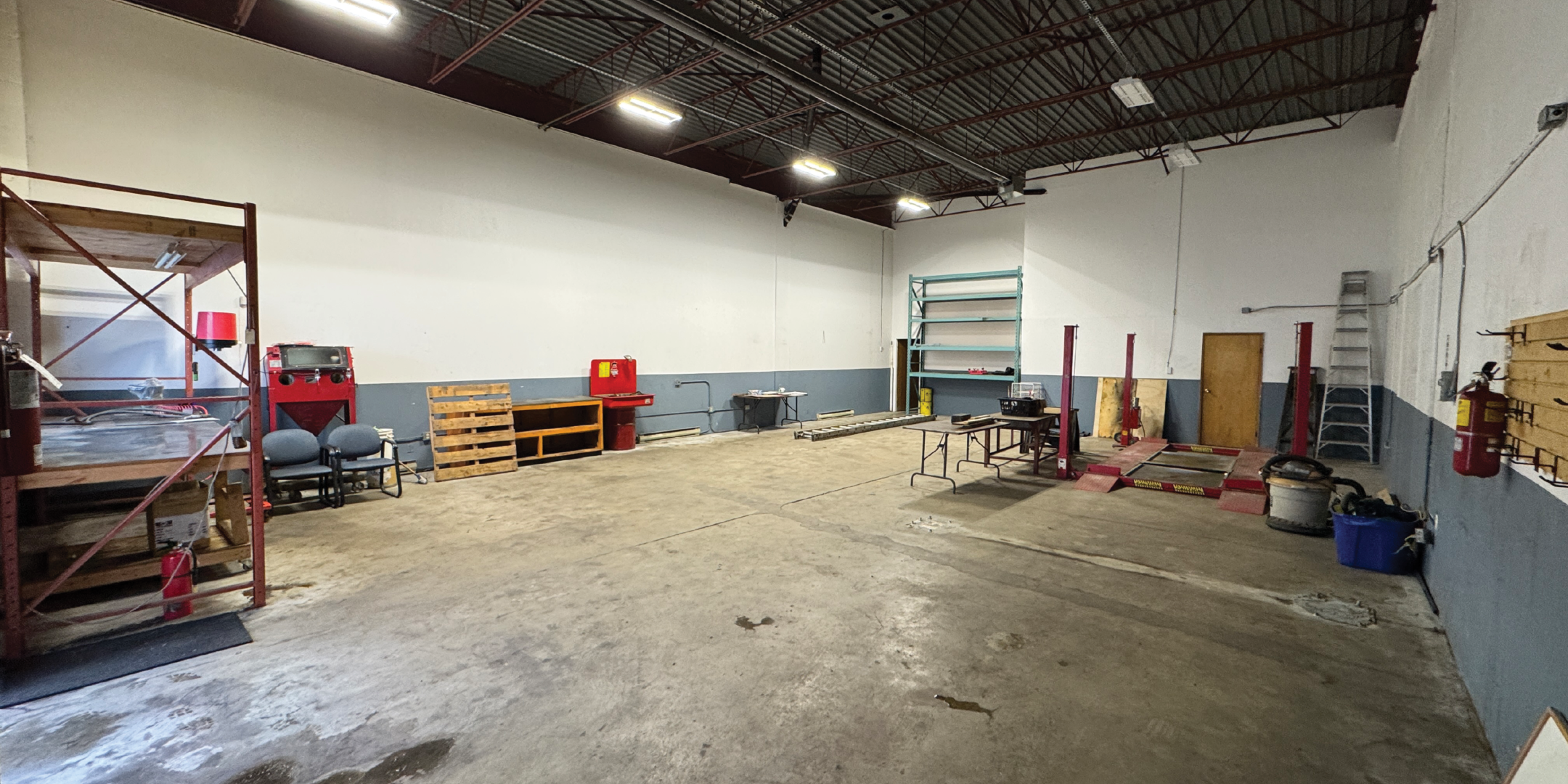 1516-1518 Columbia Street interior shipping area