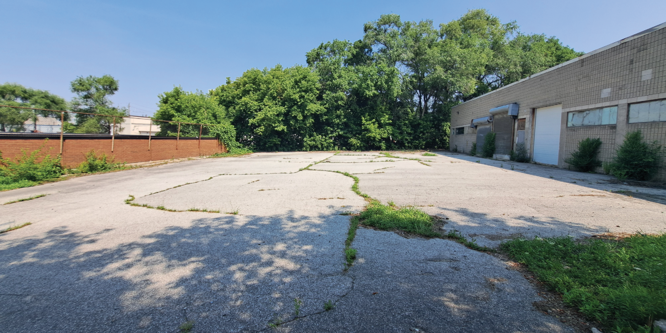 48 Lavender Road empty space outside of the building