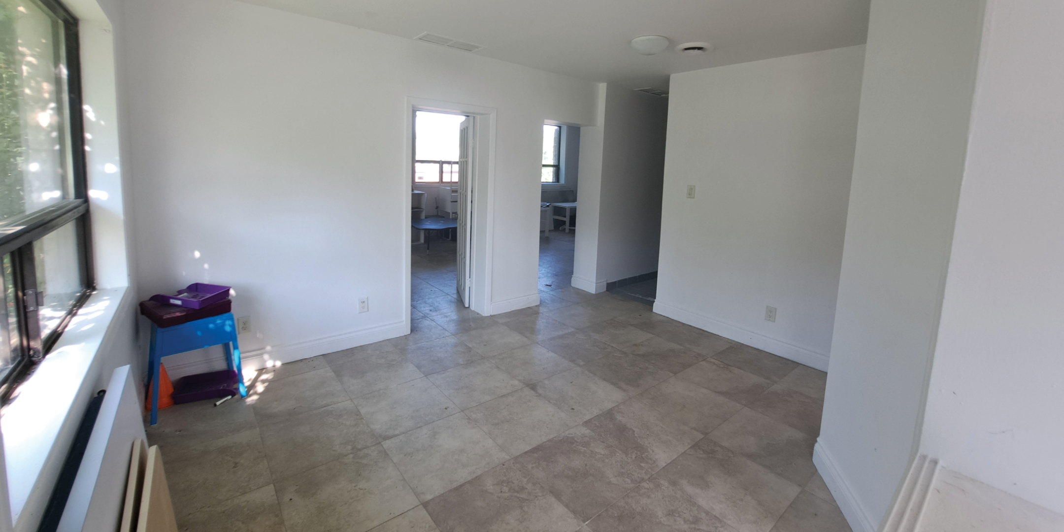 48 Lavender Road interior view of the clean and bright space