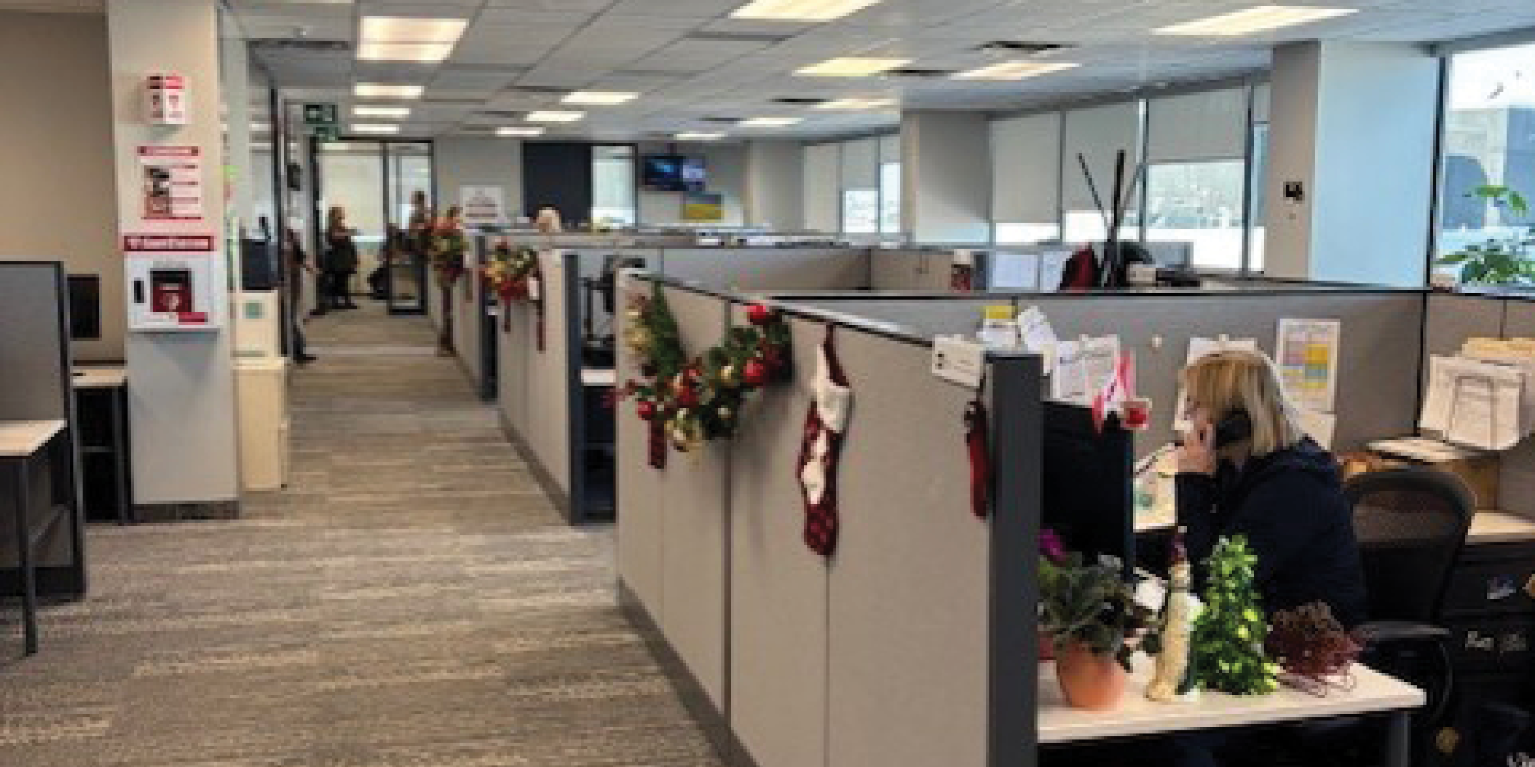 6299 Airport Road interior cubicle area