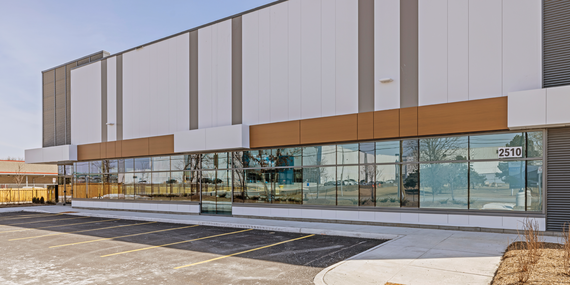 Exterior Building of 2510 Speers Road