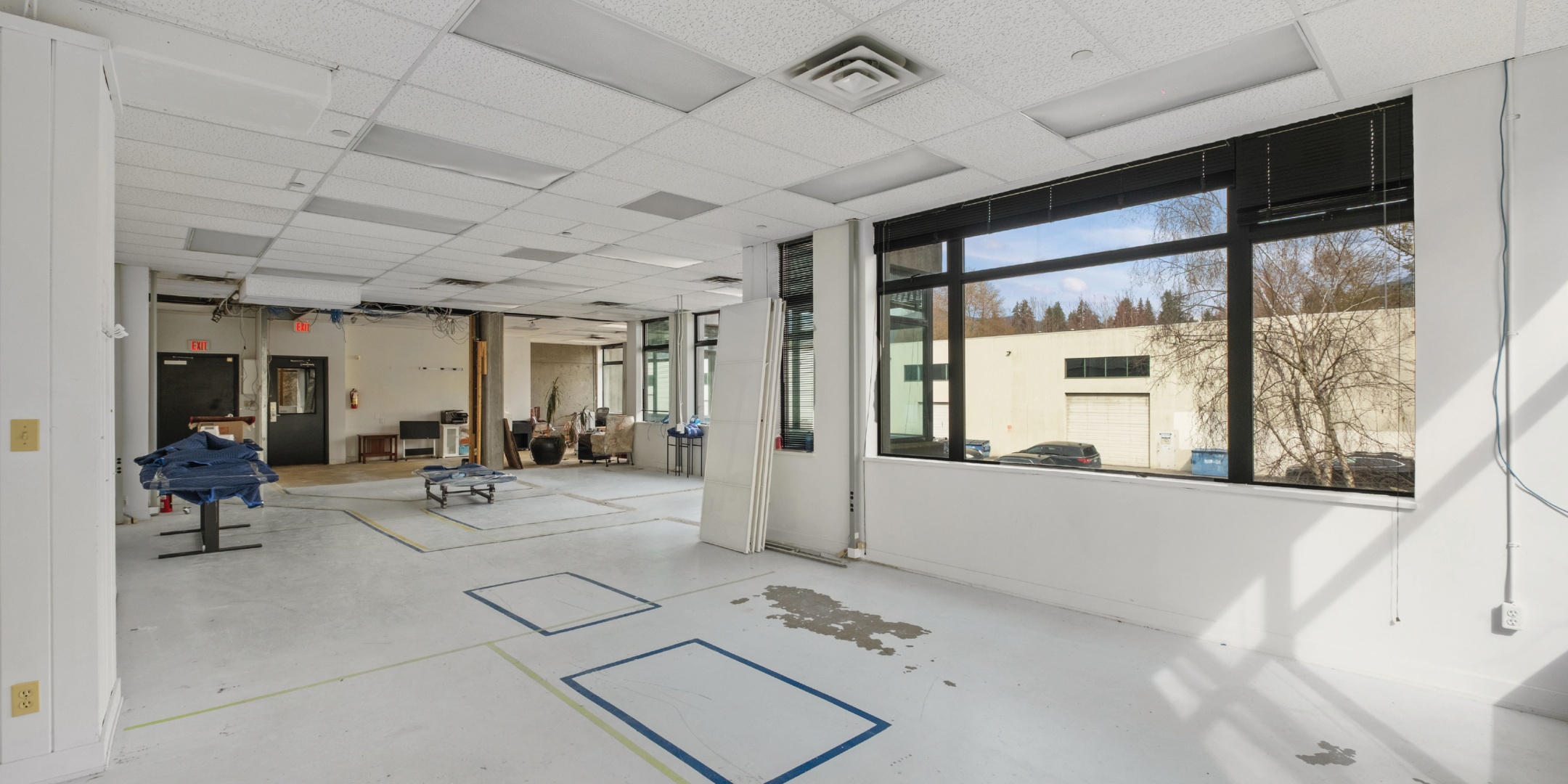 1000 West 3rd Street interior unfinished office area
