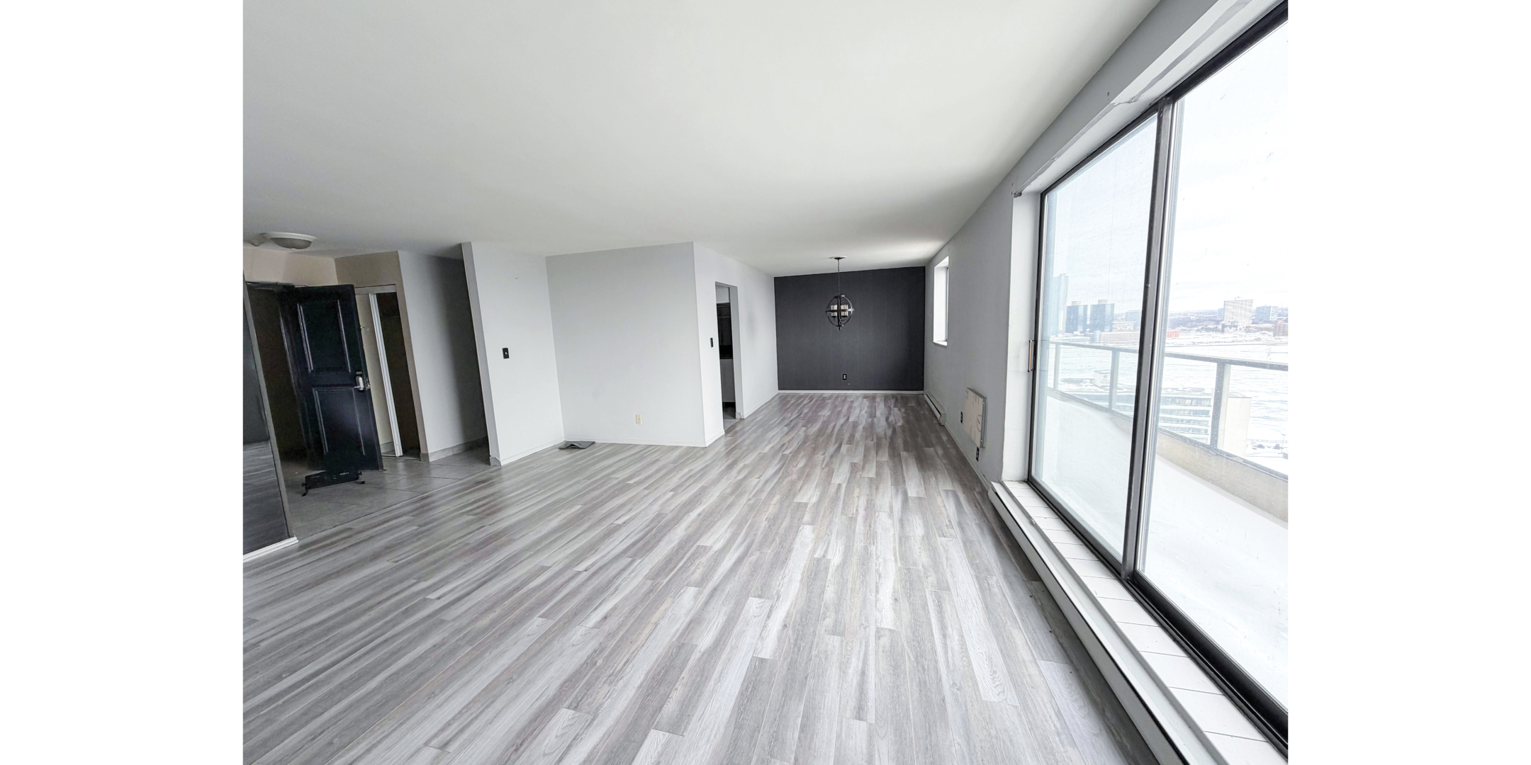 251 Goyeau Street Residential area - living room