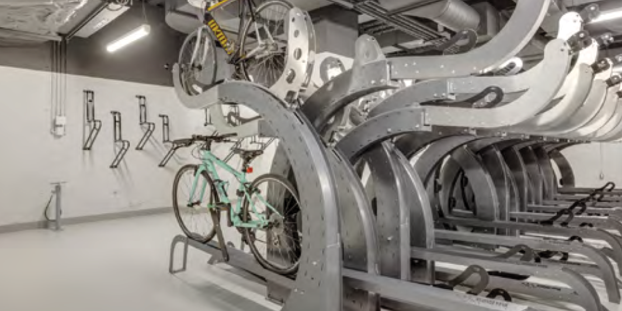 320 Bay Street bicycle stalls