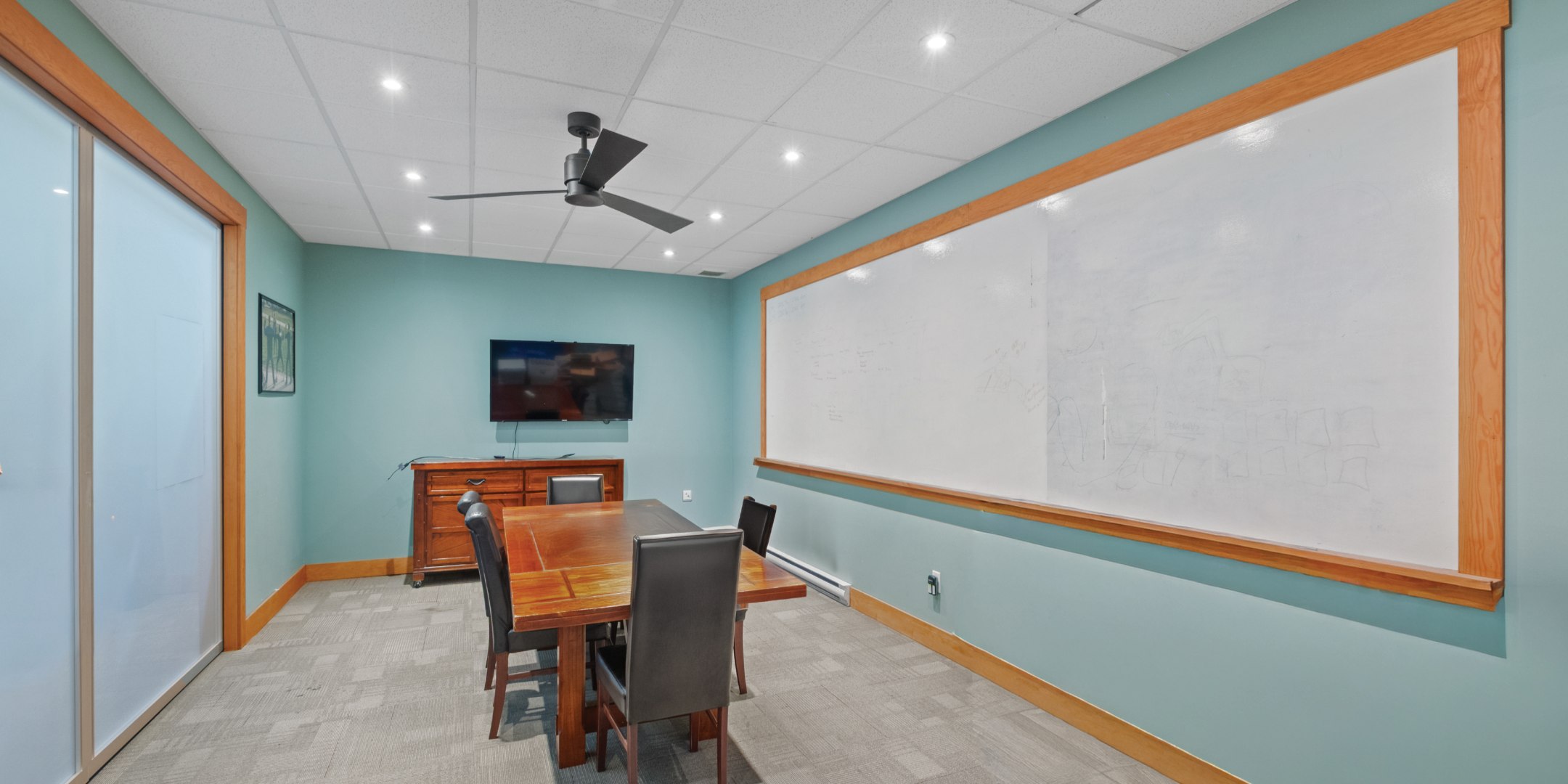 332 East Esplanade interior meeting room