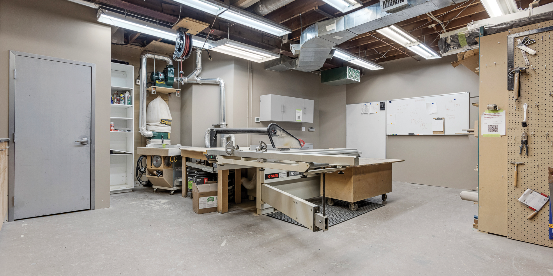 420 McArthur Avenue Warehouse Area