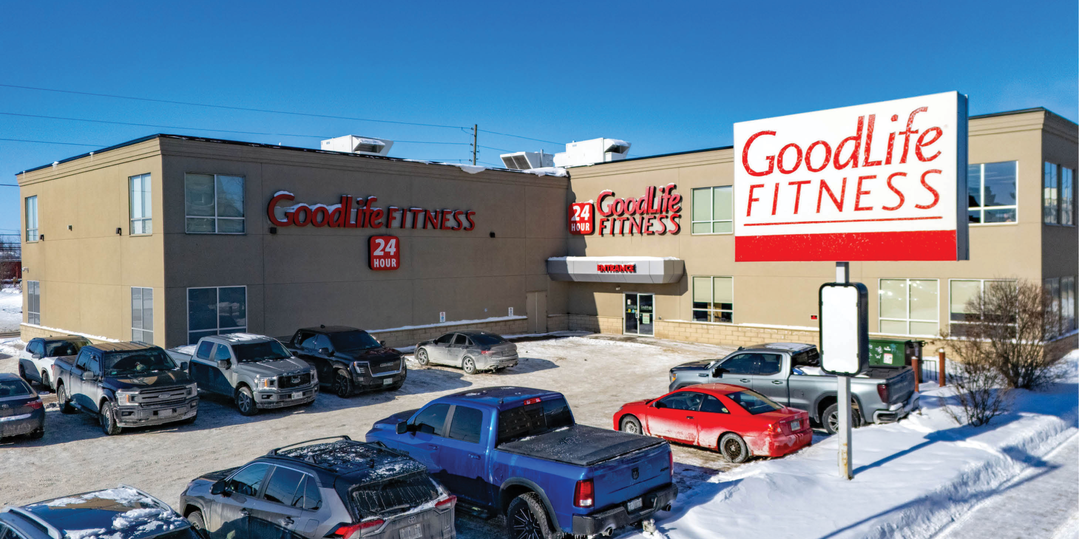 Main Entrance and parking lot of GoodLife Fitness