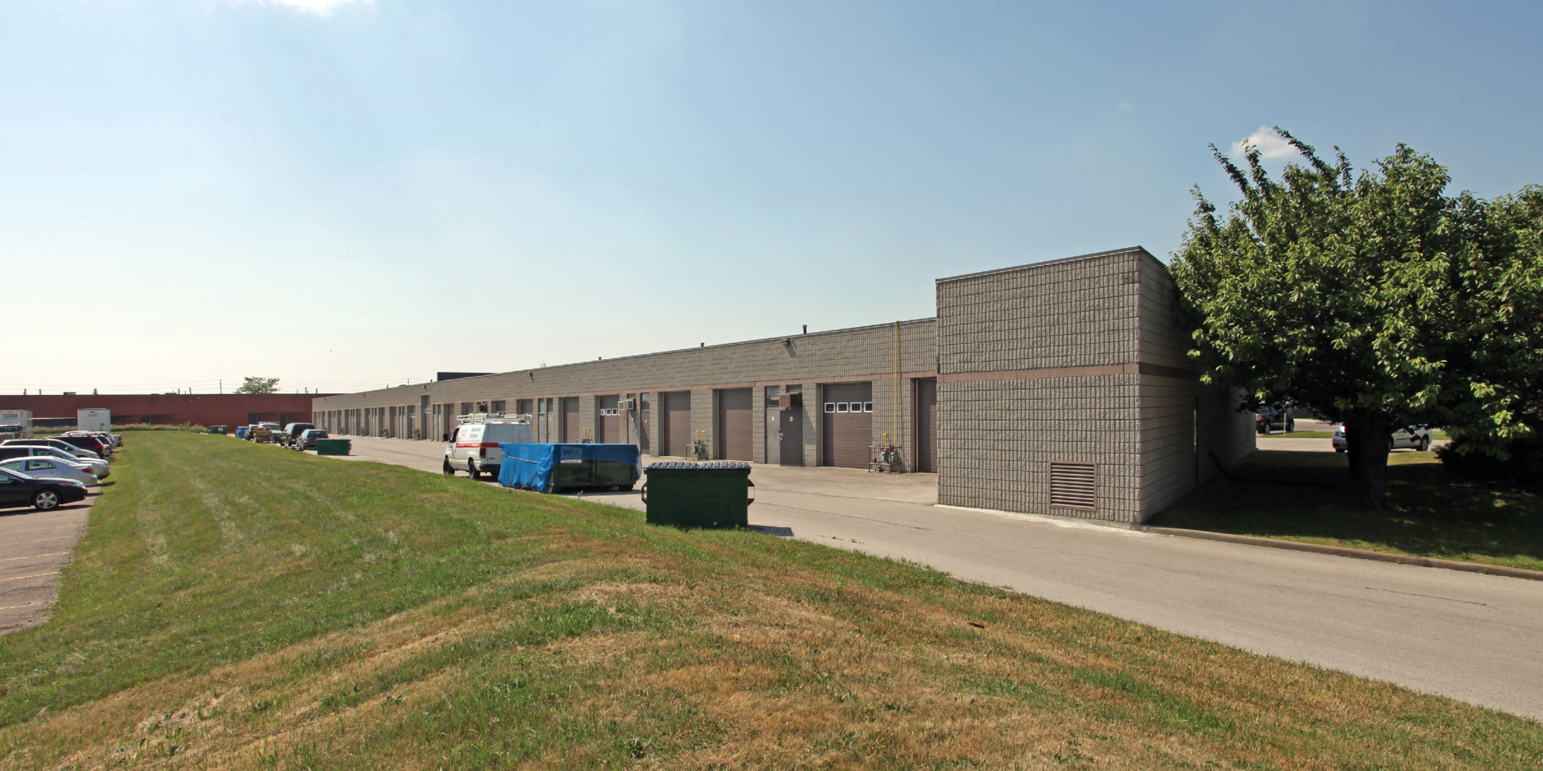 1080 Tristar View front of the buildings