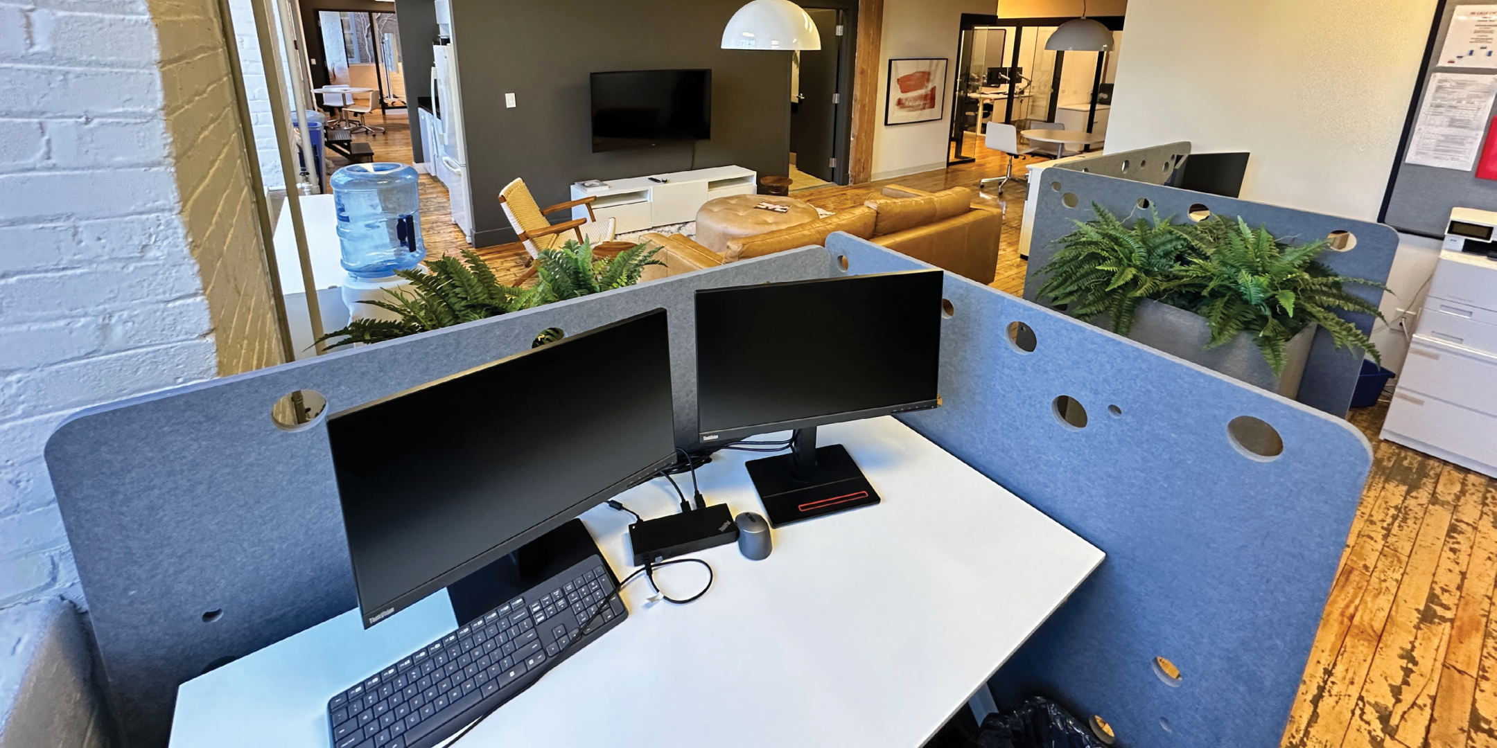 129 Spadina office workstation