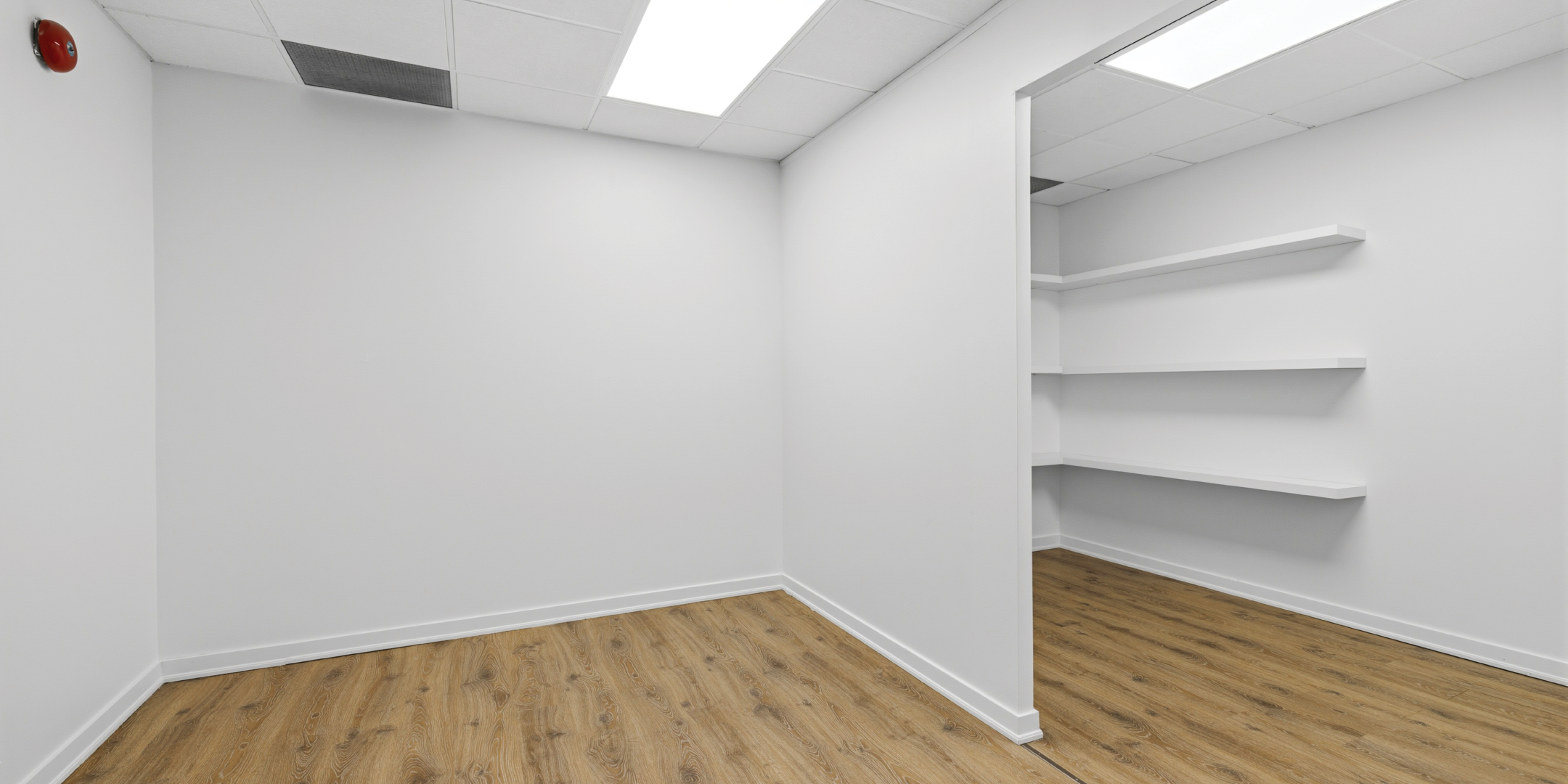 130 Merton interior vacant space