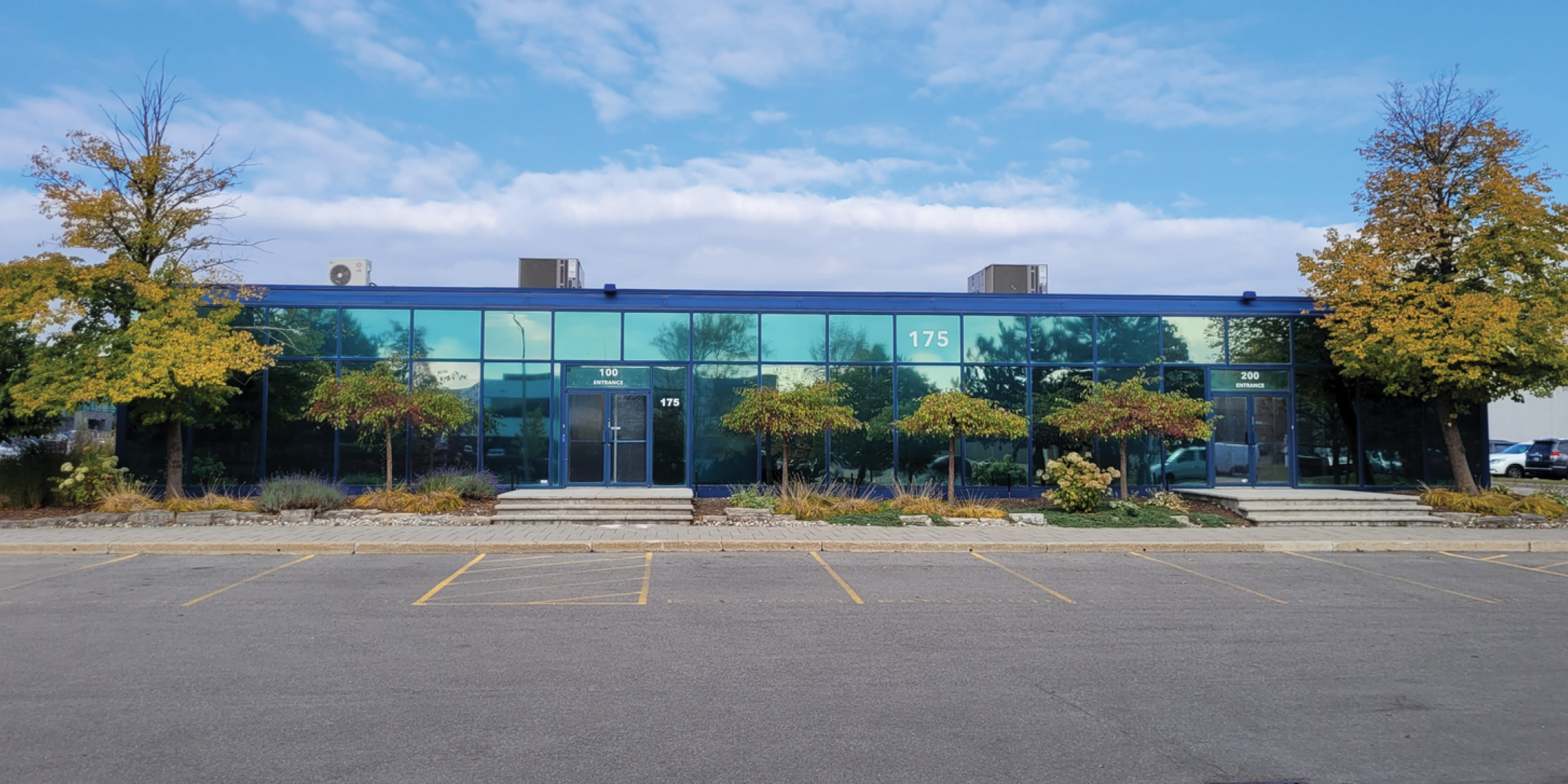 175 Traders Blvd Exterior Photo