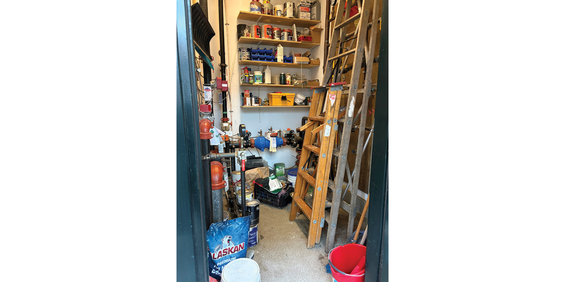 3589-3599 Commercial Street interior storage area