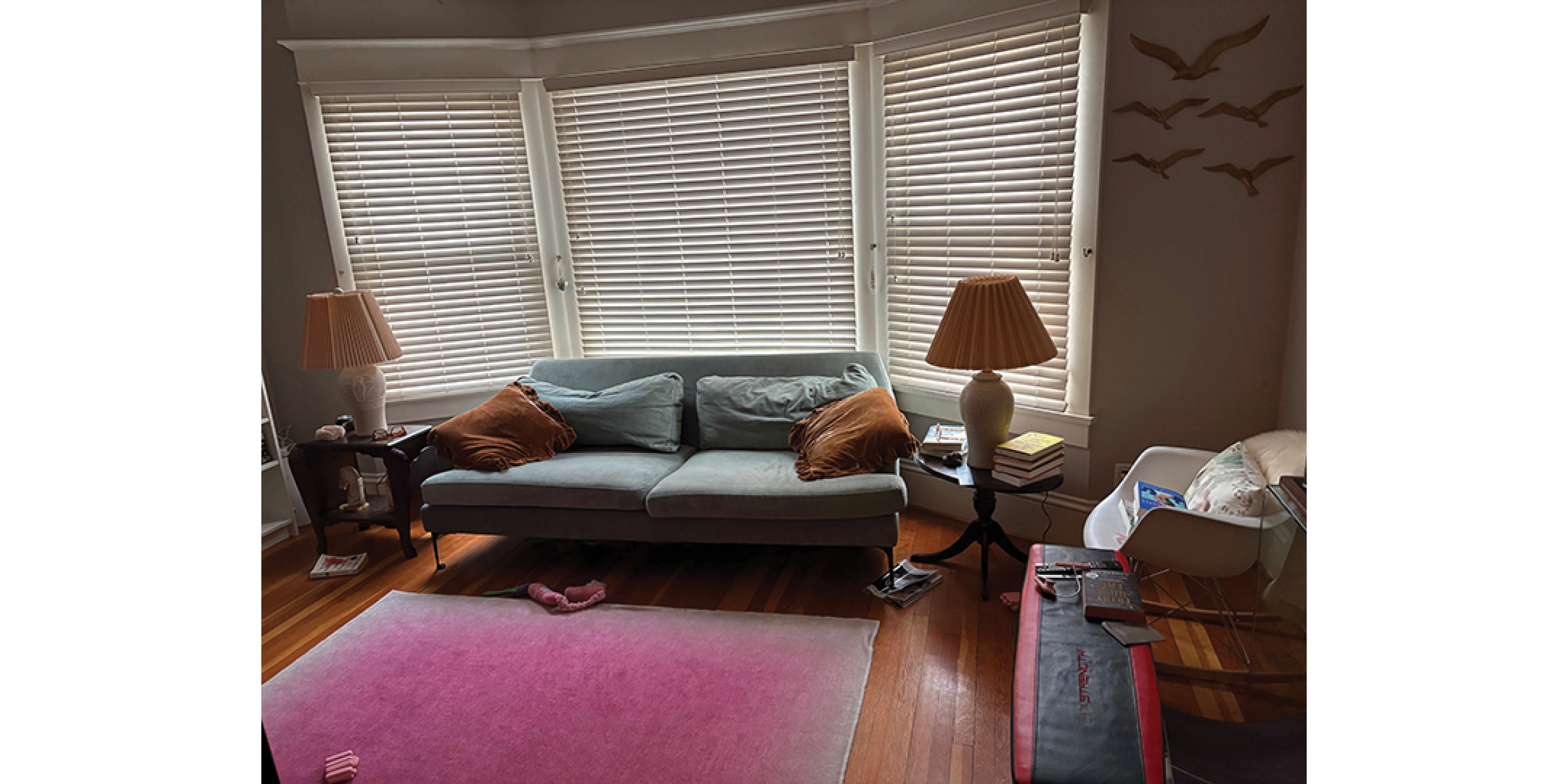 3589-3599 Commercial Street interior living area with bay window