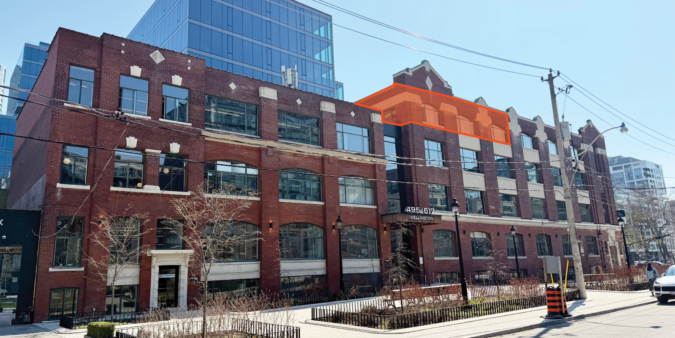 495-517 Wellington Street W building exterior highlighting the unit