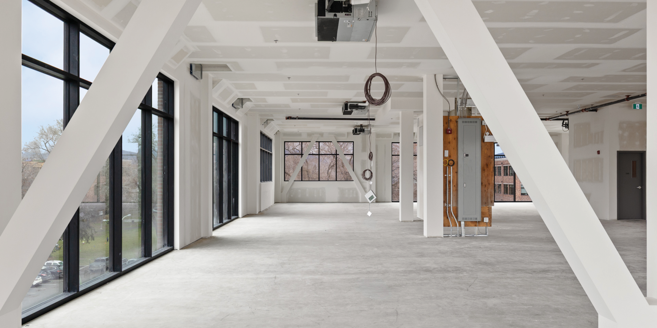 550 Osprey Avenue interior unfinished office space