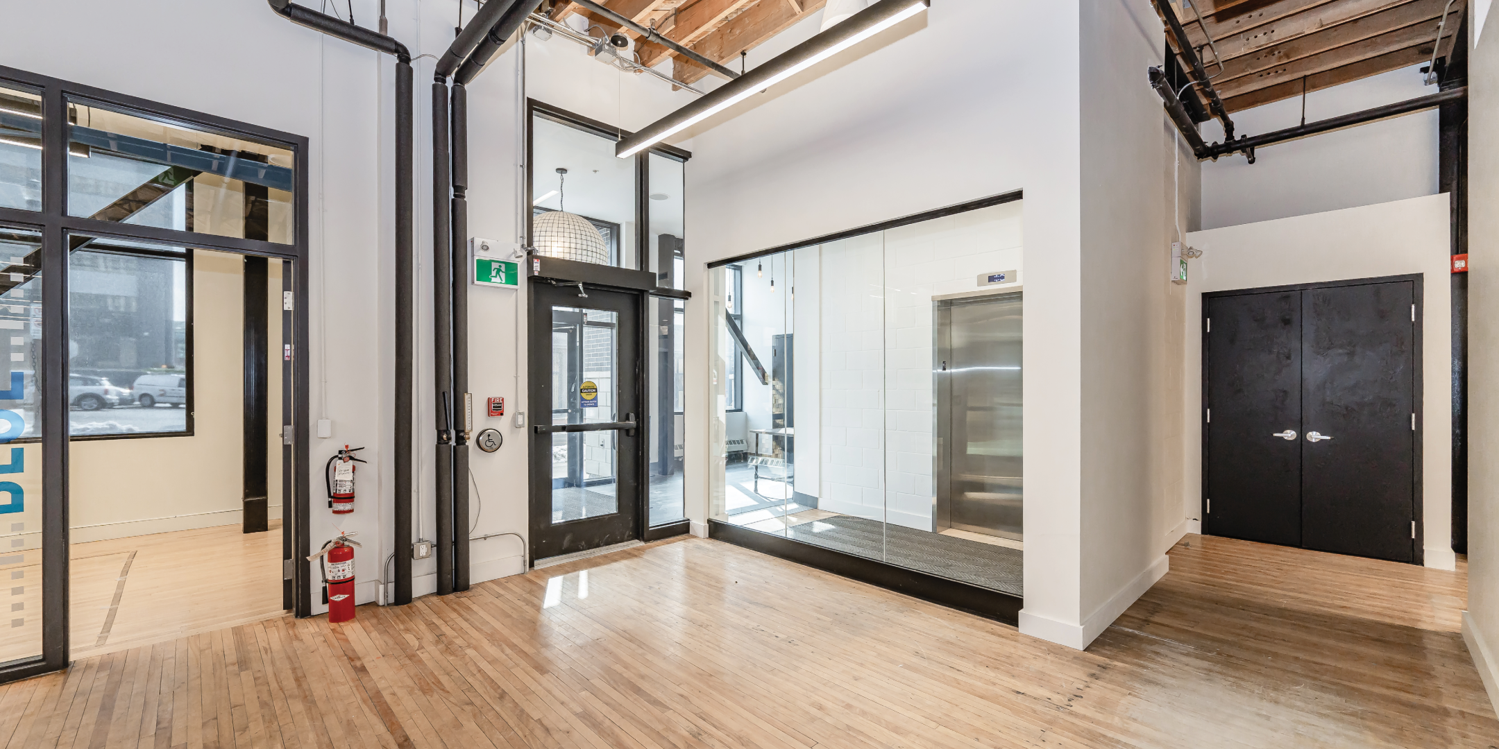 Entrance at 8 Queen Street N