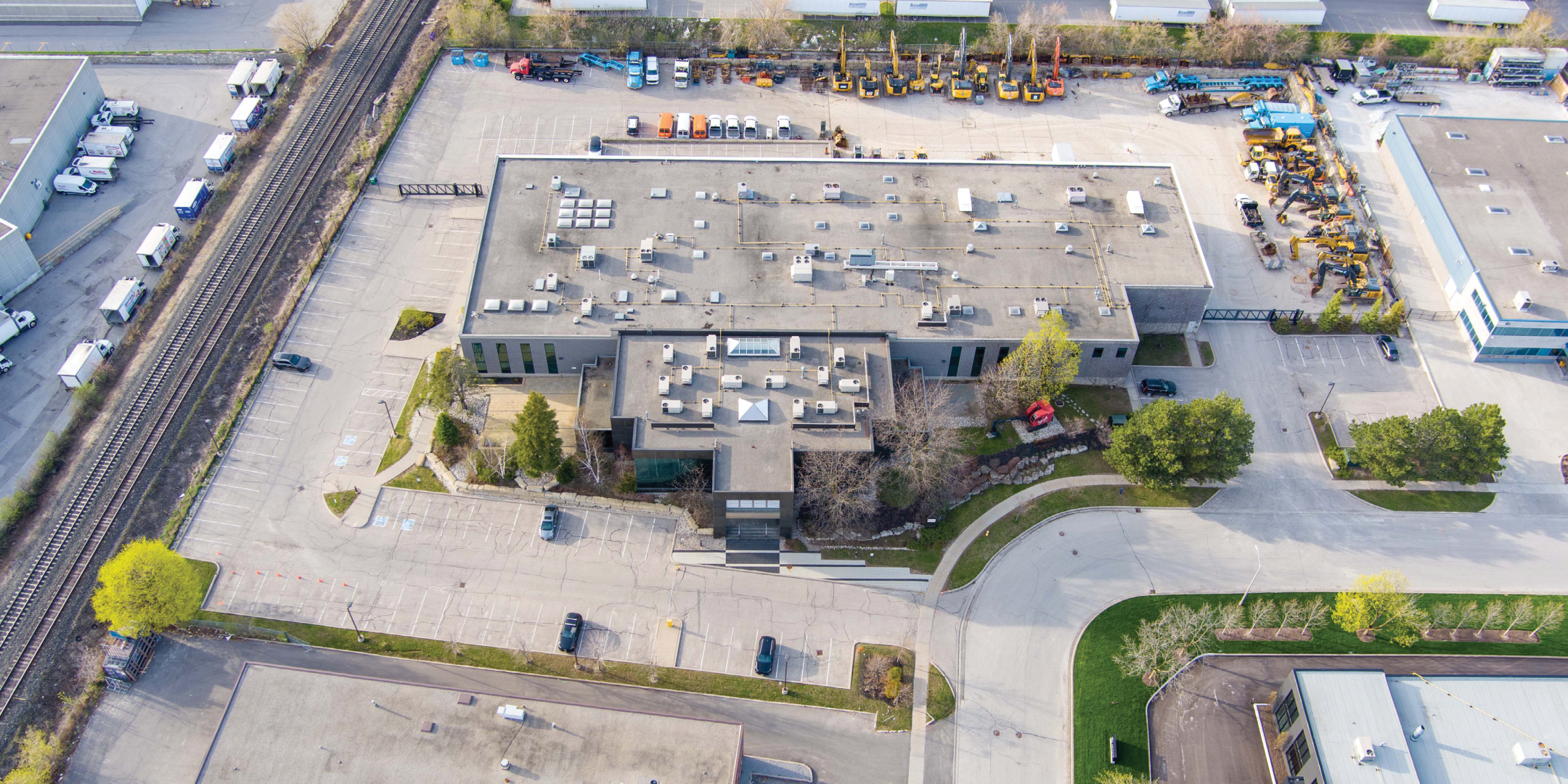 125 Villarboit Crescent Building
