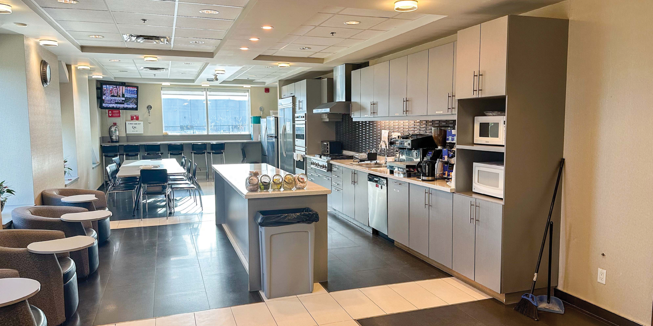 125 Villarboit Crescent Kitchen