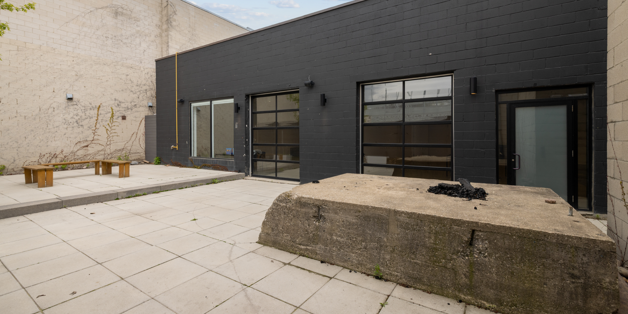 24 McGee rear exterior patio and studio access