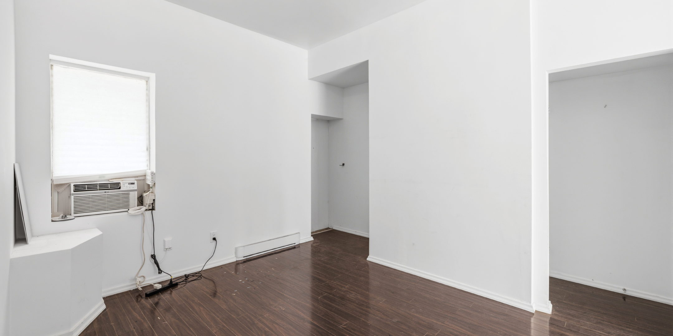336 Kingston Road main floor open layout with doorway
