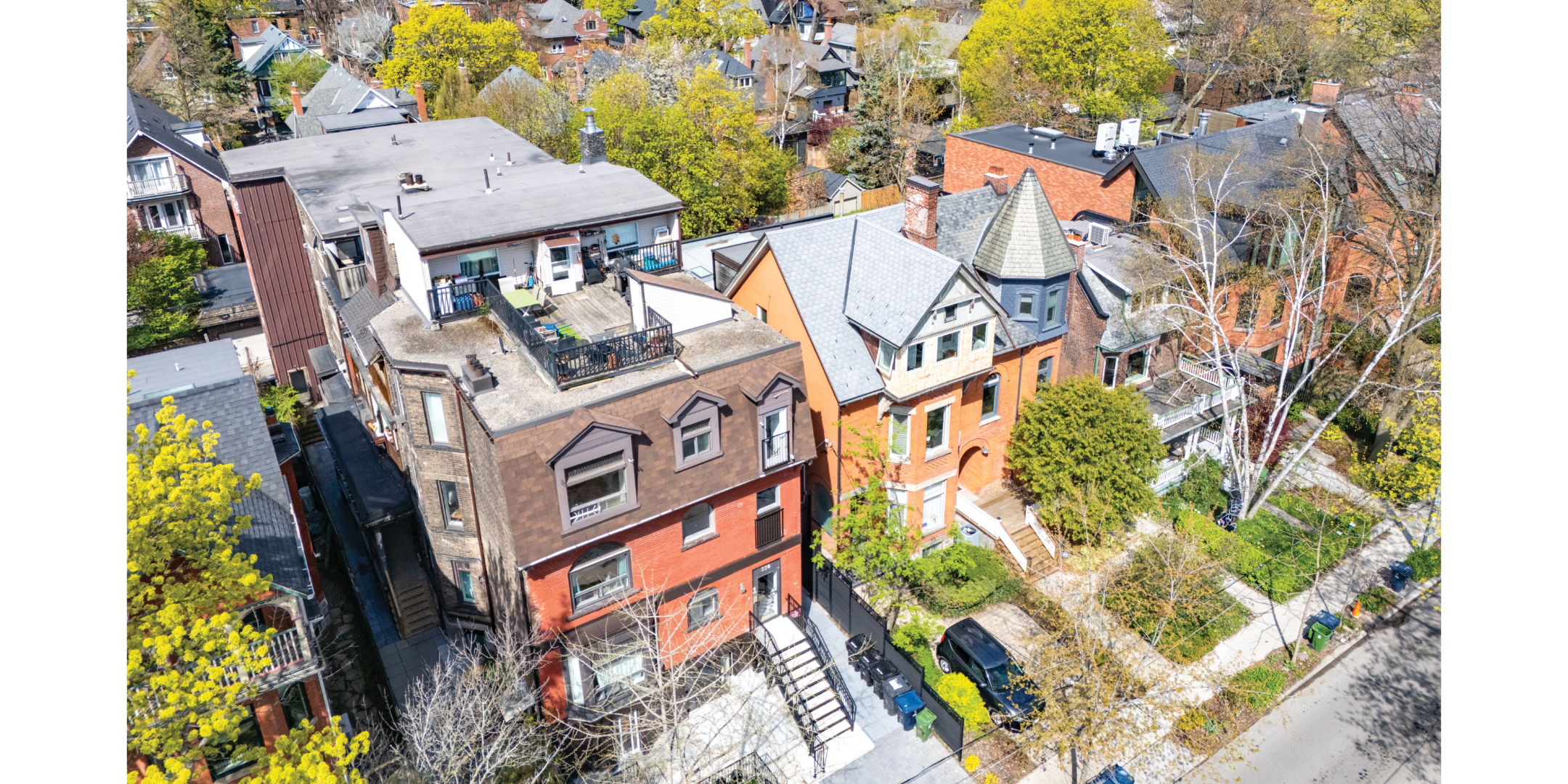 378 Markham Street Building Aerial photo