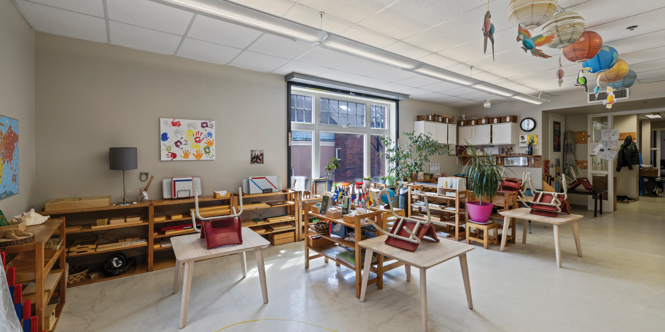 39 Spadina Road classroom with windows