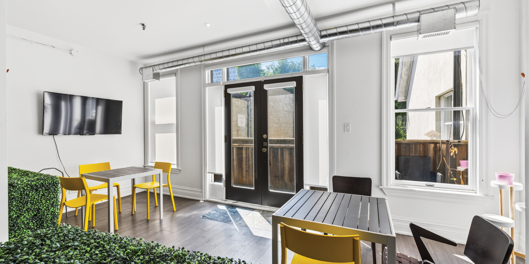 14 Birch leisure area with window