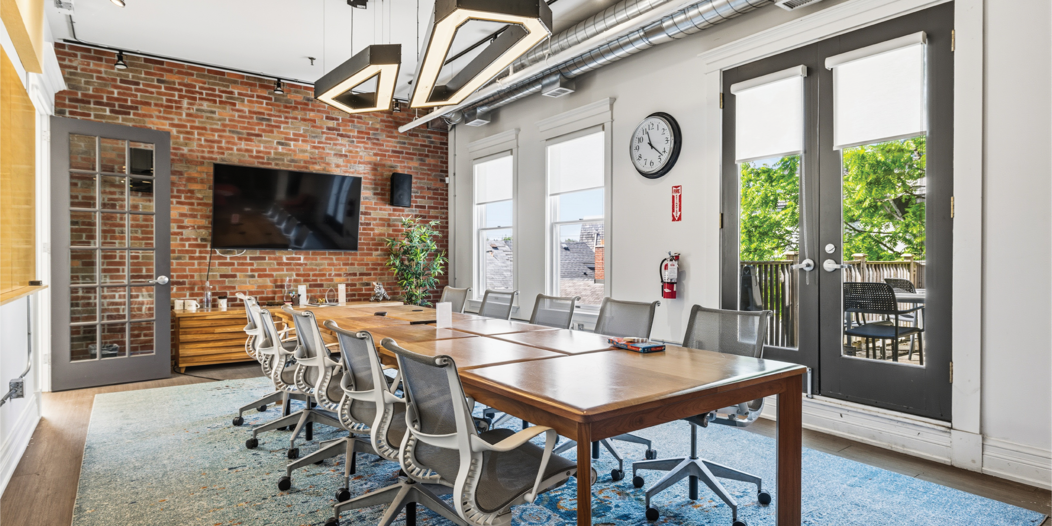 14 Birch boardroom with windows 