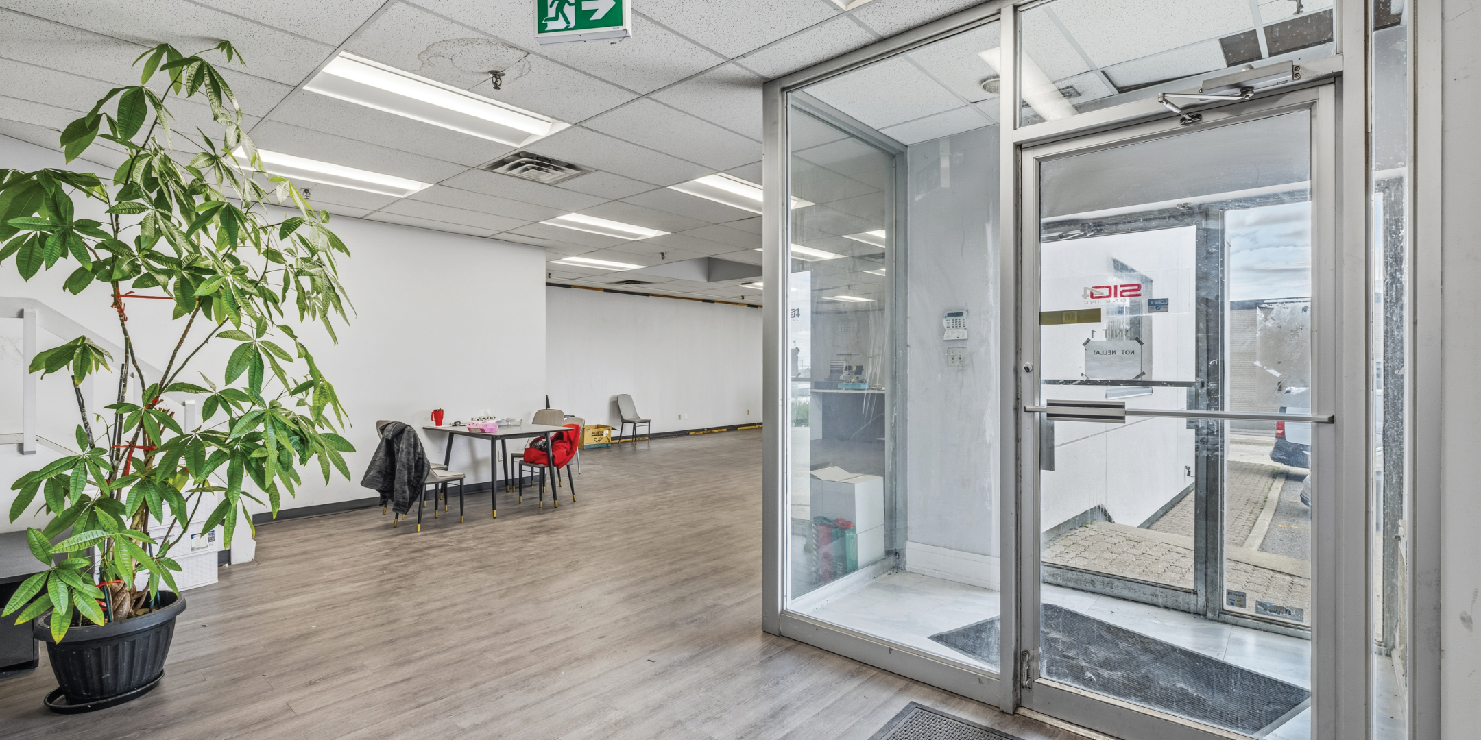 150 Norfinch Drive, Unit 1 Entry
