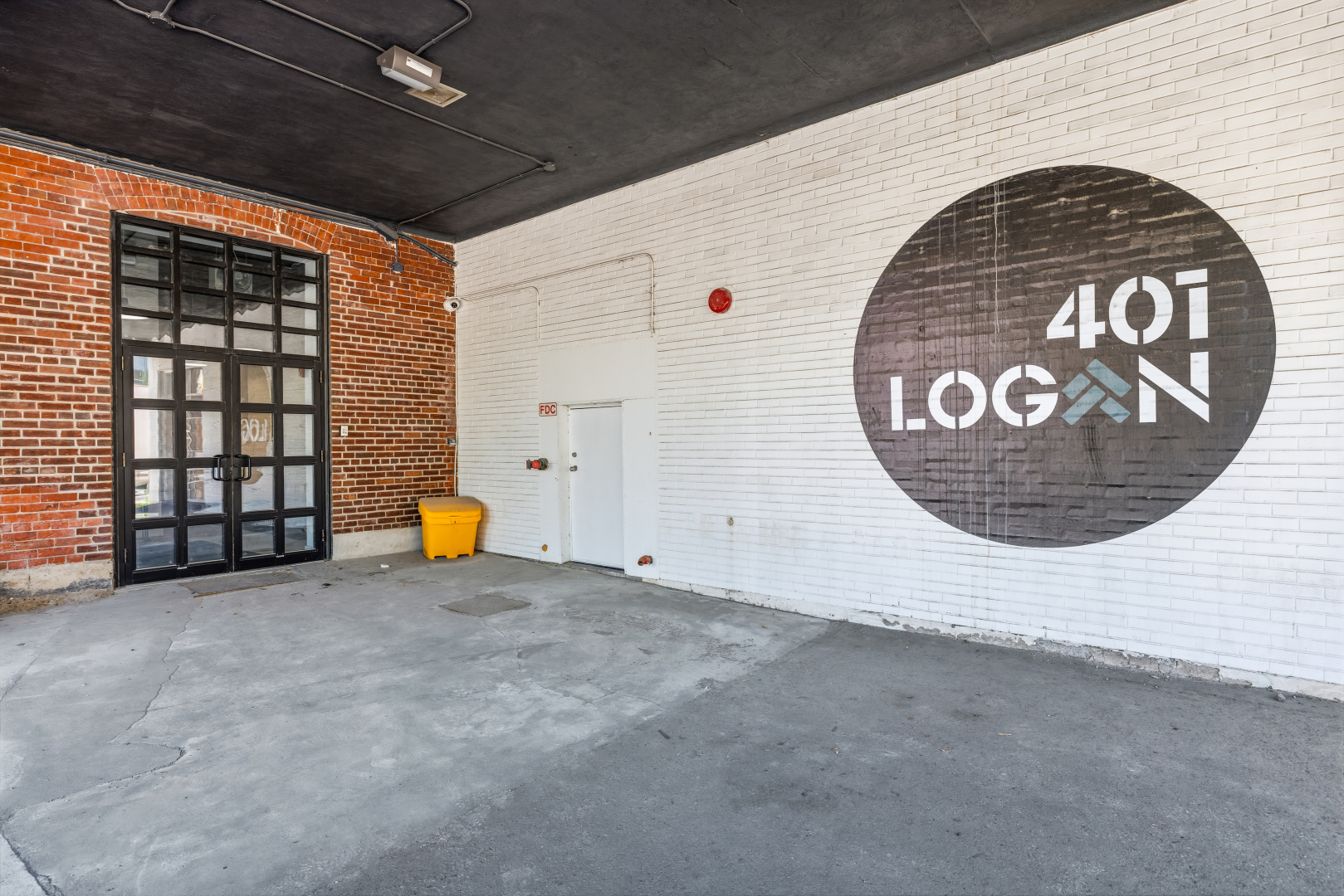 401LoganAvenue_Exterior 1