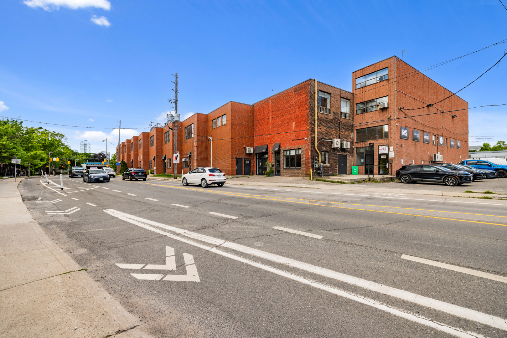 401LoganAvenue_Exterior 2