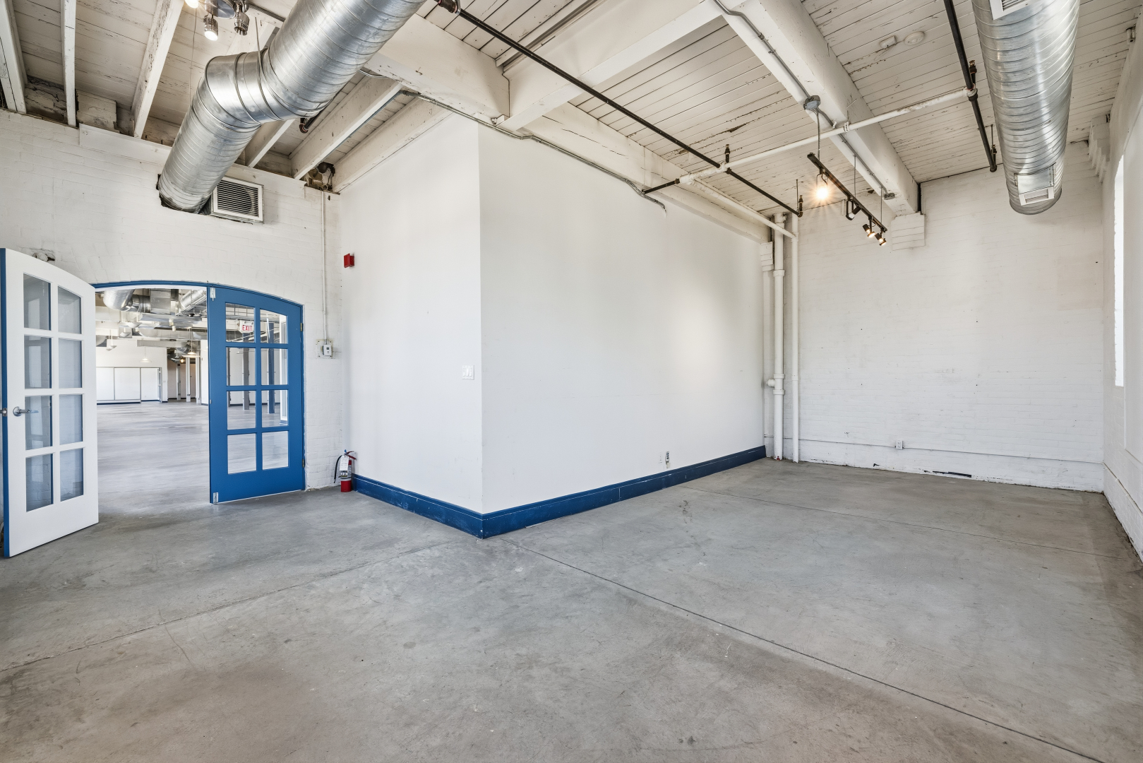 401LoganAvenue_Unit205 5