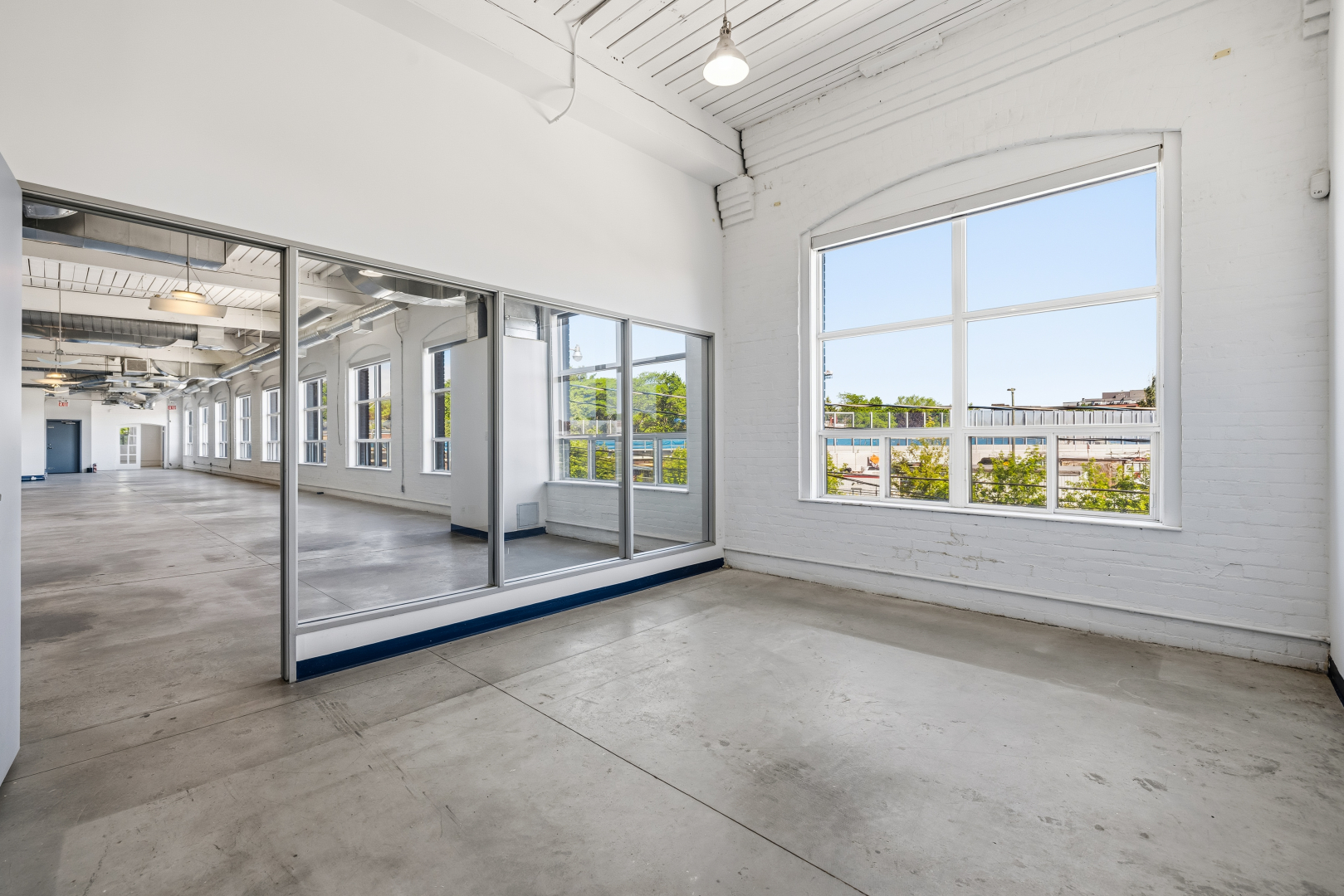 401LoganAvenue_Unit205 7
