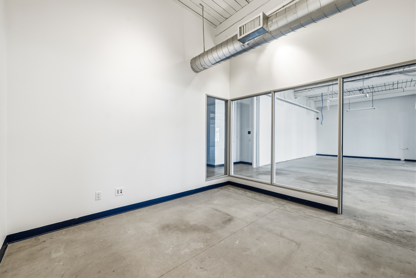 401LoganAvenue_Unit205 8