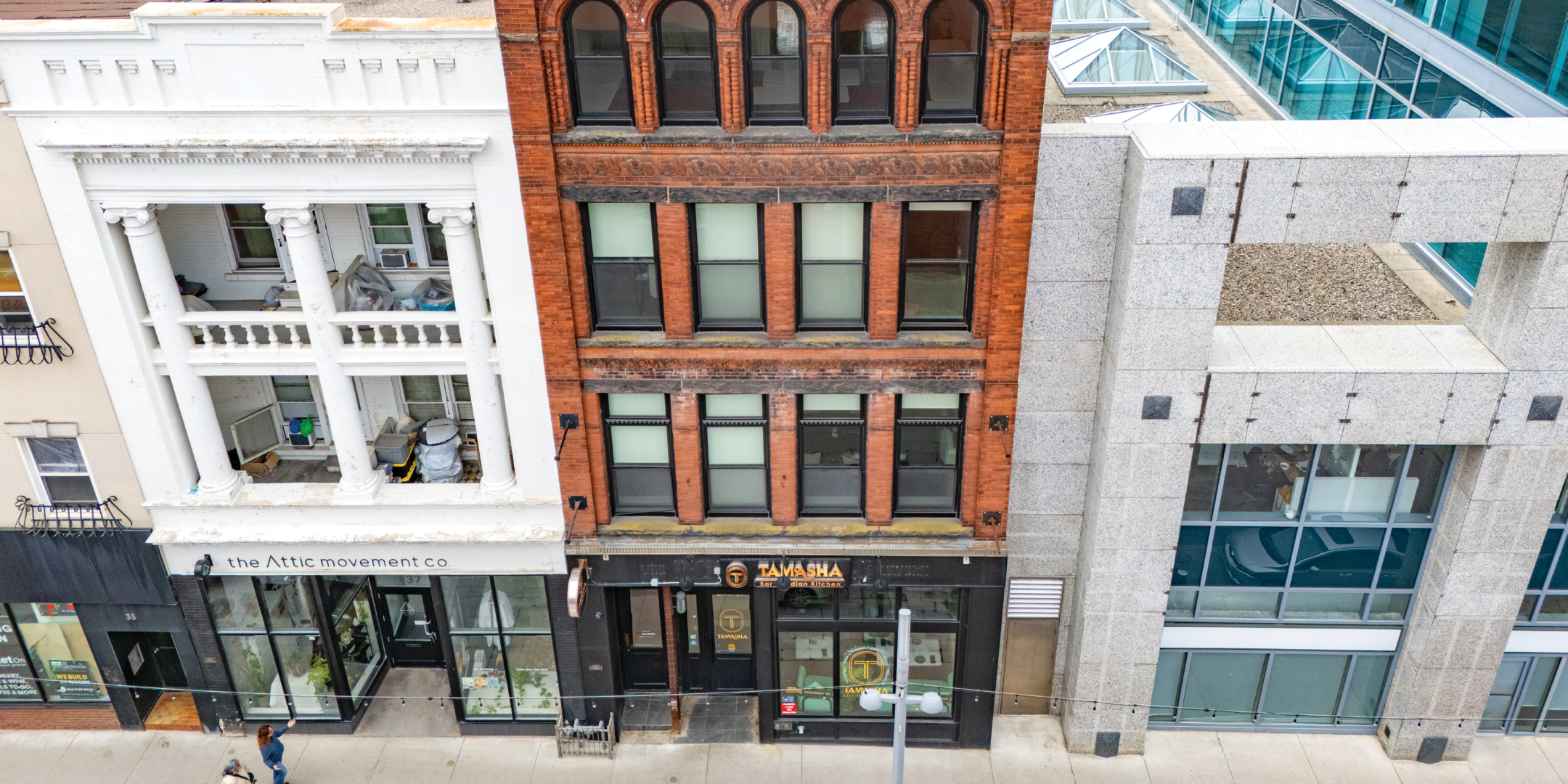 41 King Street W