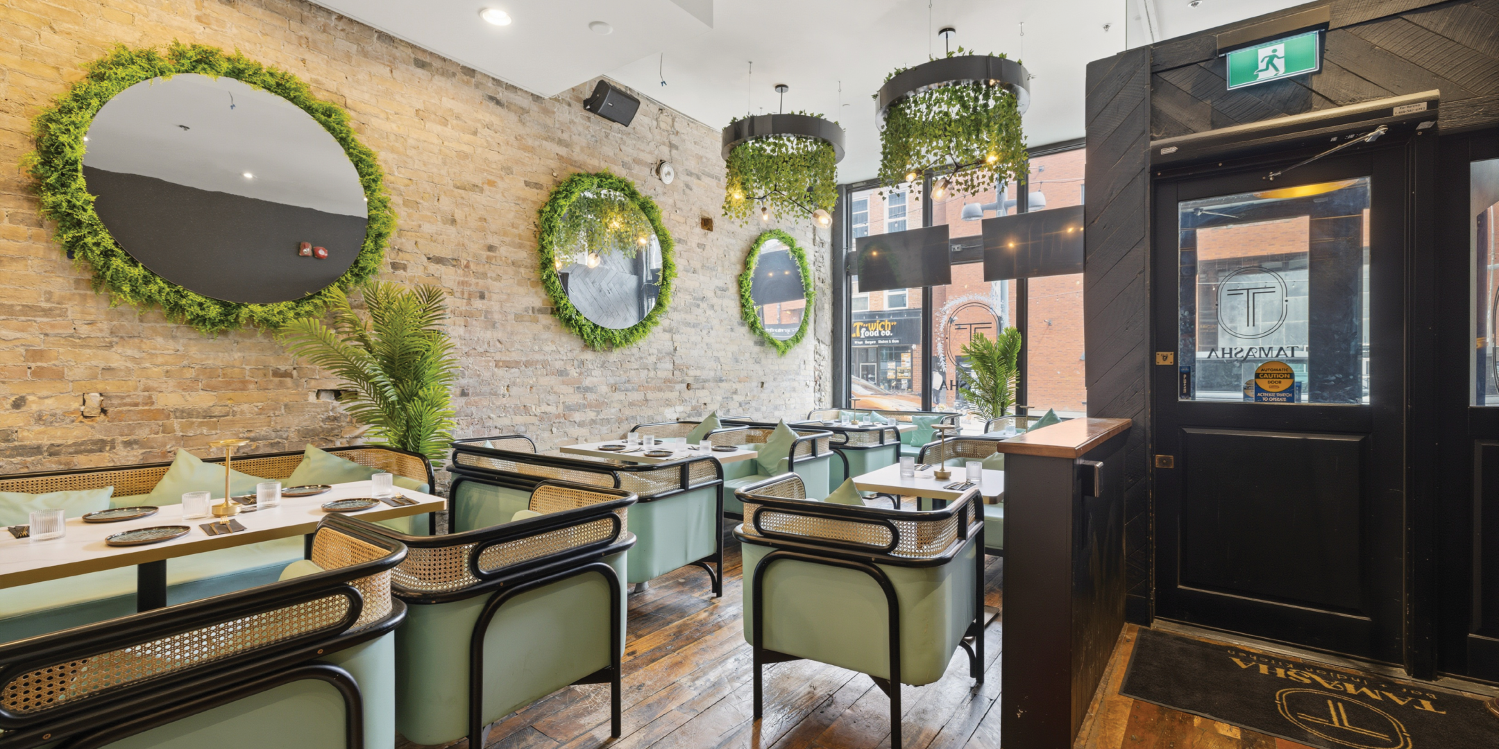41 King Street W - Main floor restaurant