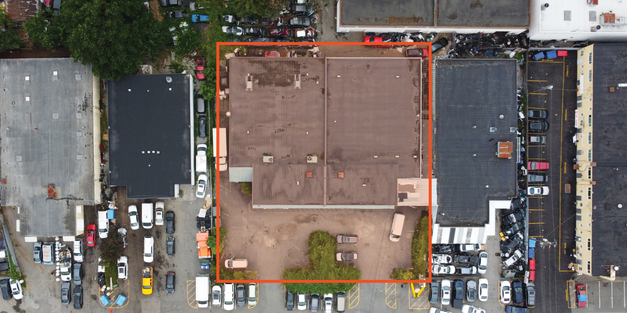 Aerial view of 11955 95A Avenue Building outlining the entire property