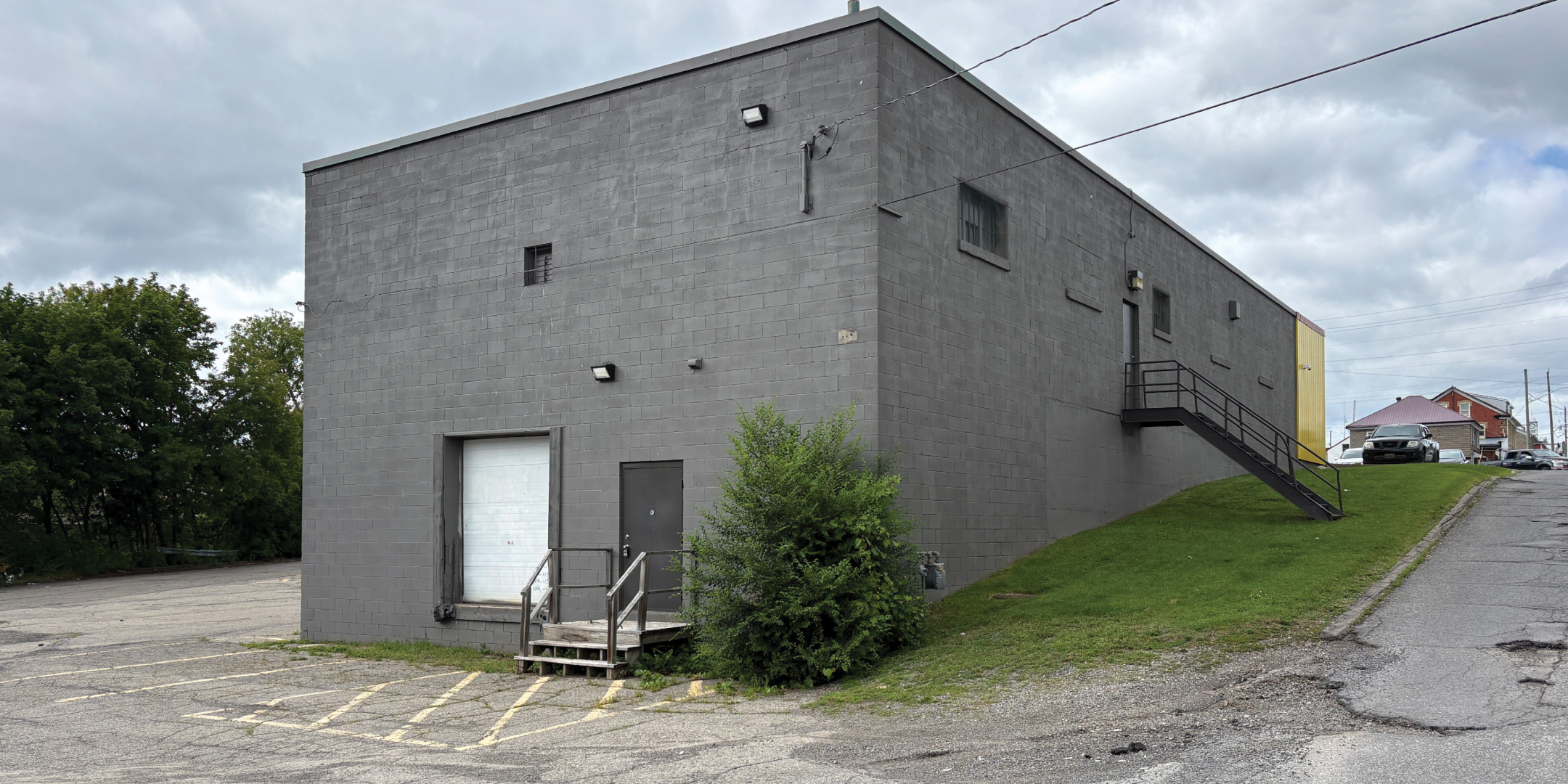 19 Chalmbers Street Back of Building