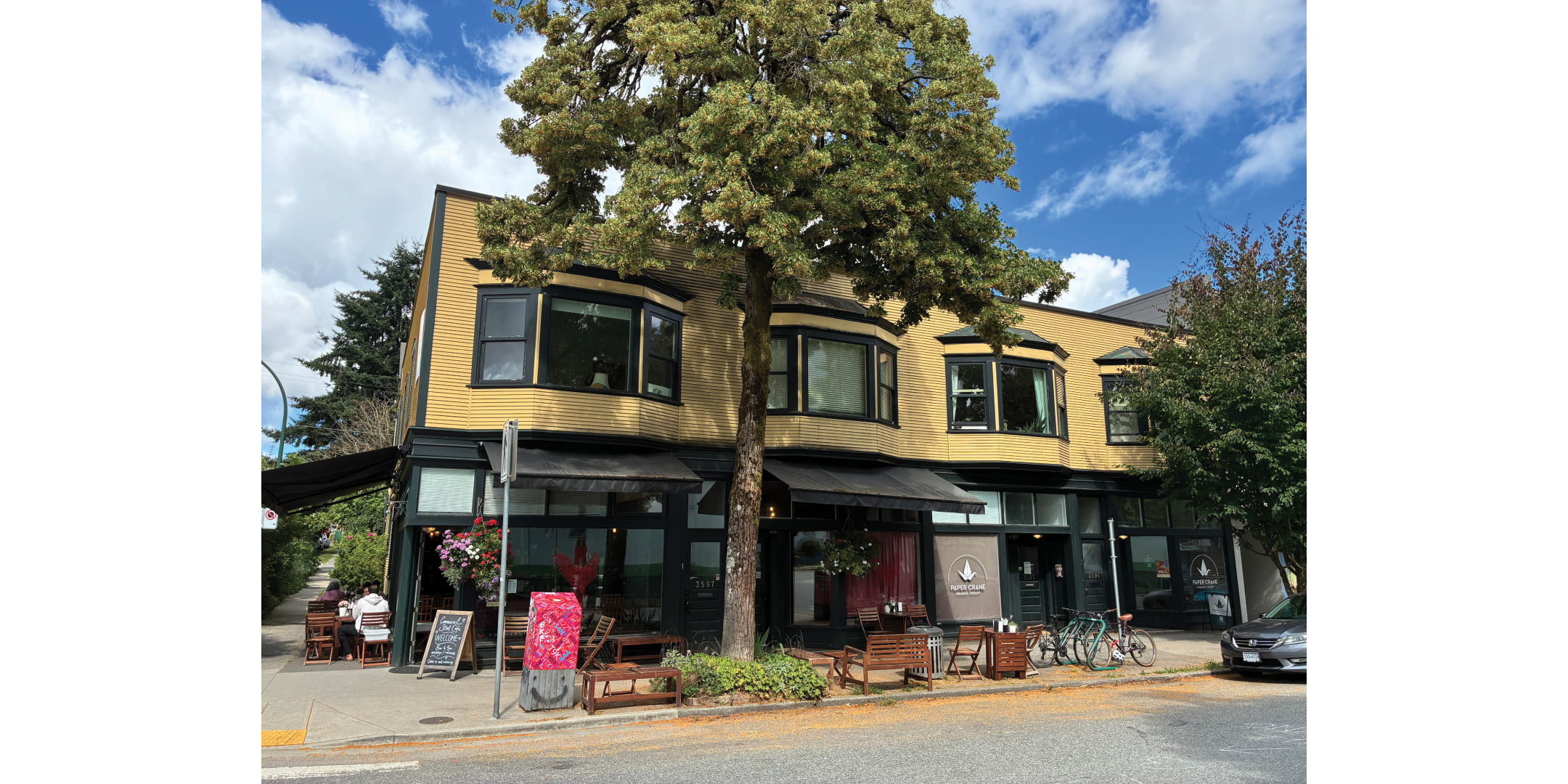 Front view of 3589-3599 Commercial Street building