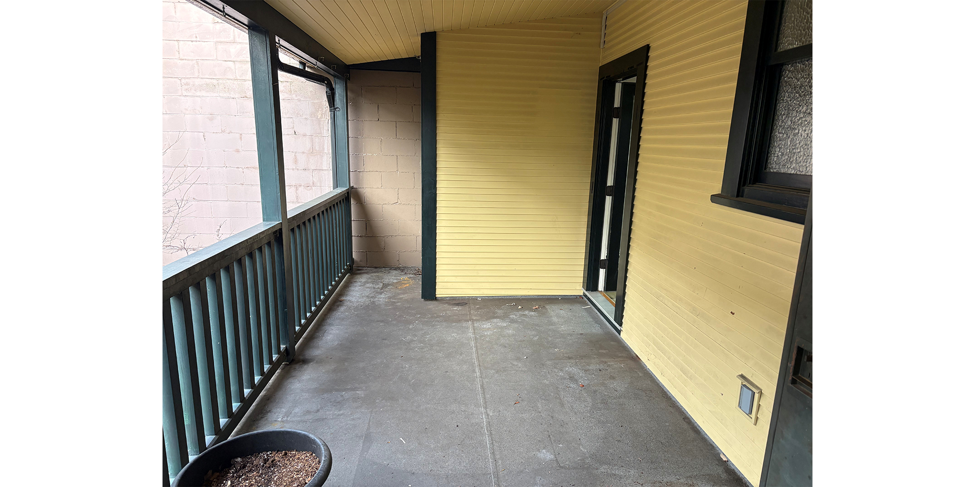 Outdoor patio