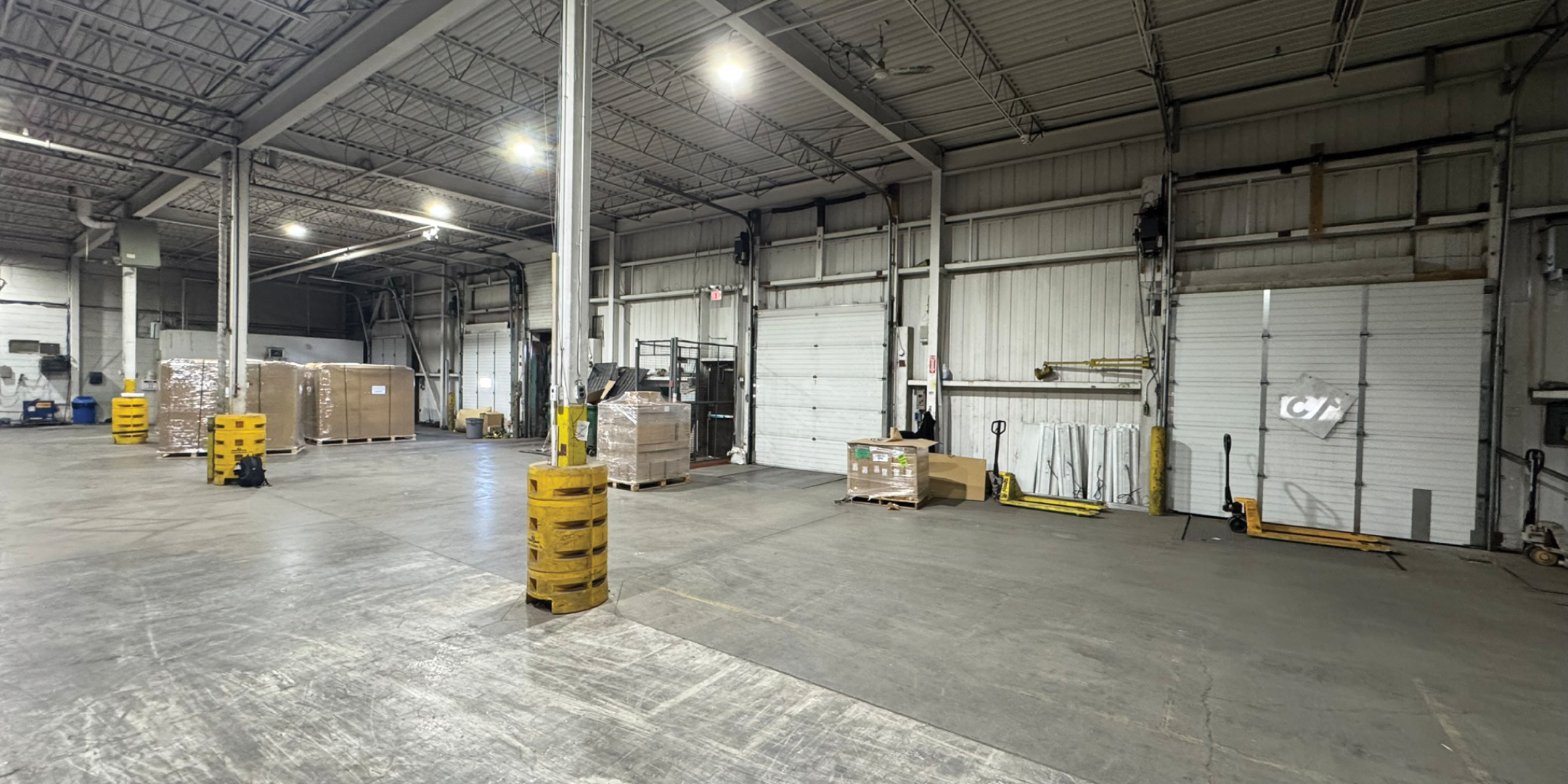 5 Copper Road Industrial Building in Brampton, ON Interior Warehouse Area