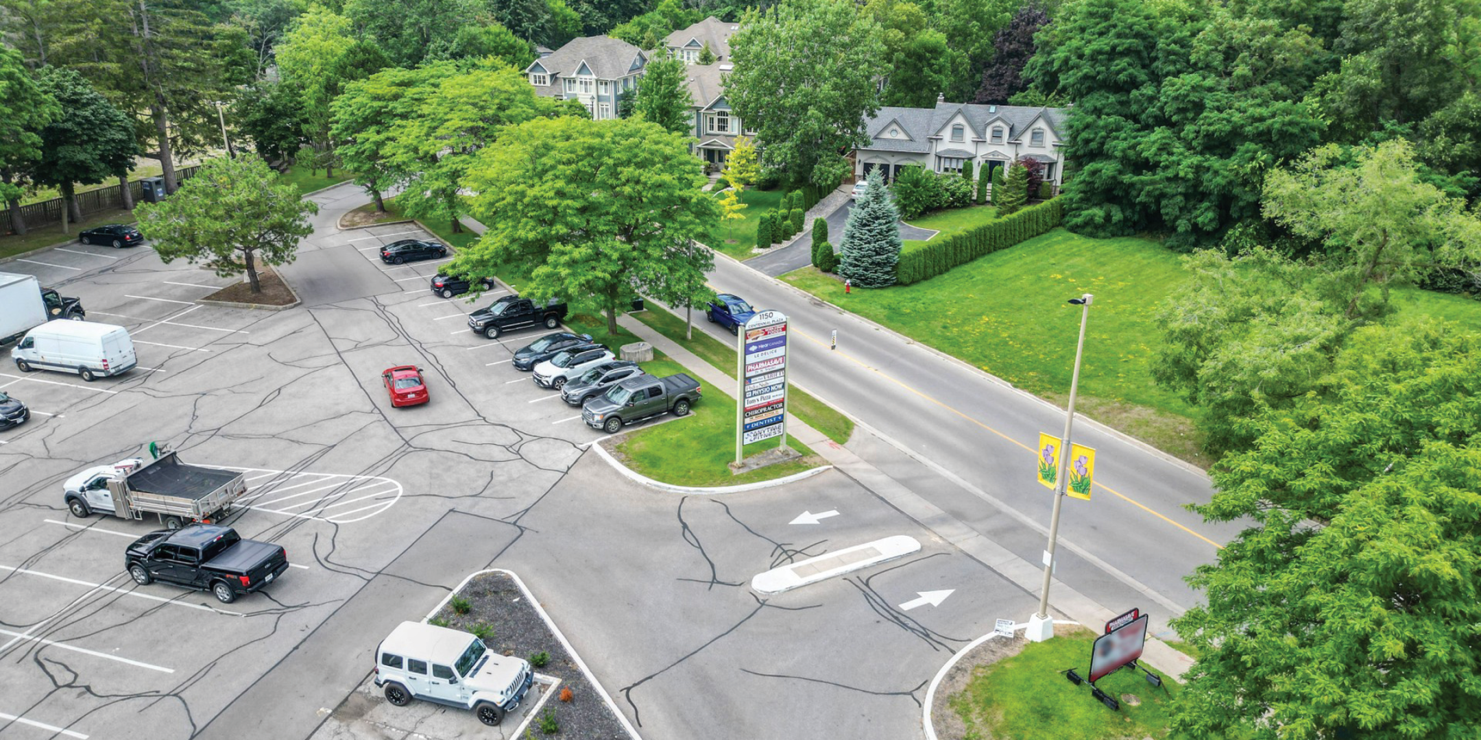 1150 Lorne Park Road Parking Lot & Signs