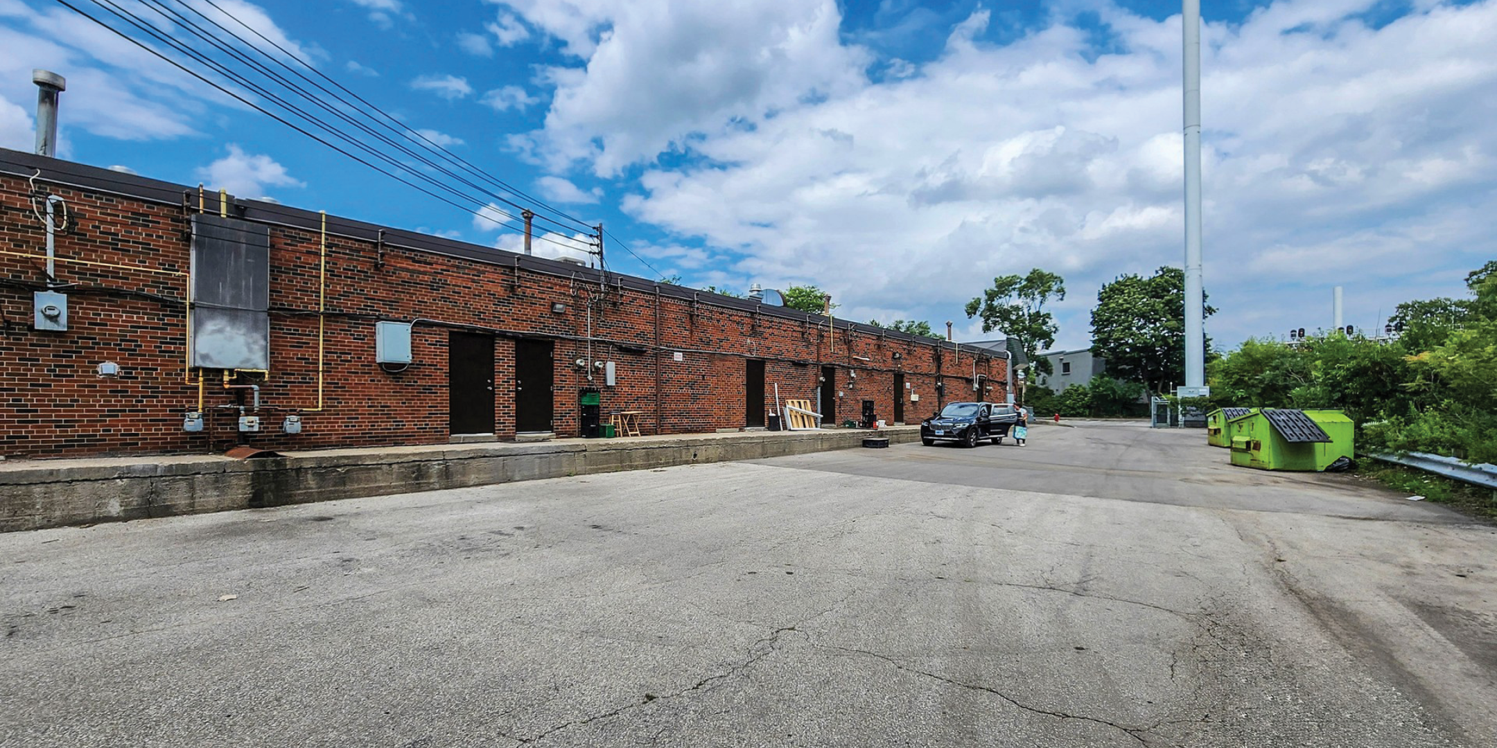 1150 Lorne Park Road Back of the building 