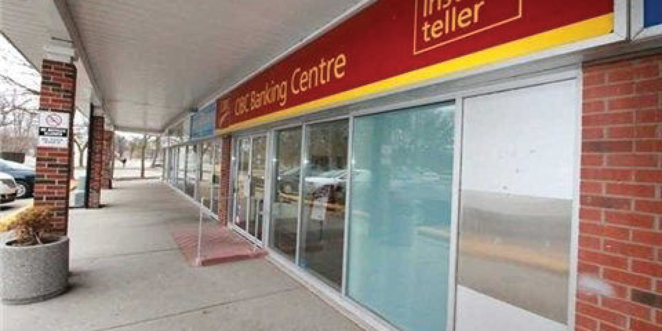 1150 Lorne Park Road CIBC frontage