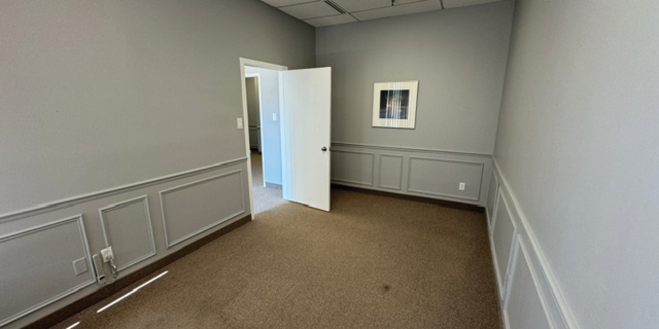 230 Wildcat Road Empty Carpeted Room 