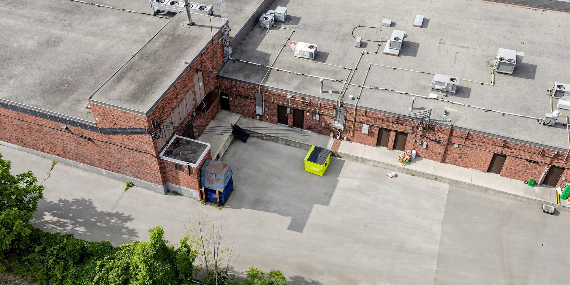 1150 Lorne Park Road Unit 2 - Plaza rear driveway