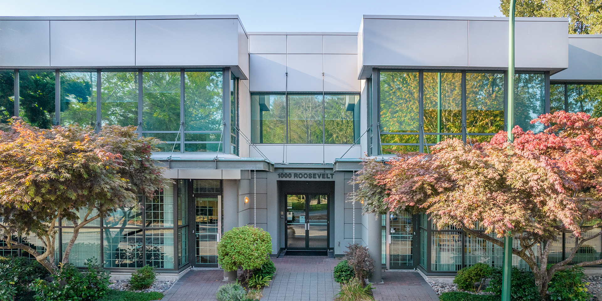 Exterior front view of 1000 Roosevelt Crescent