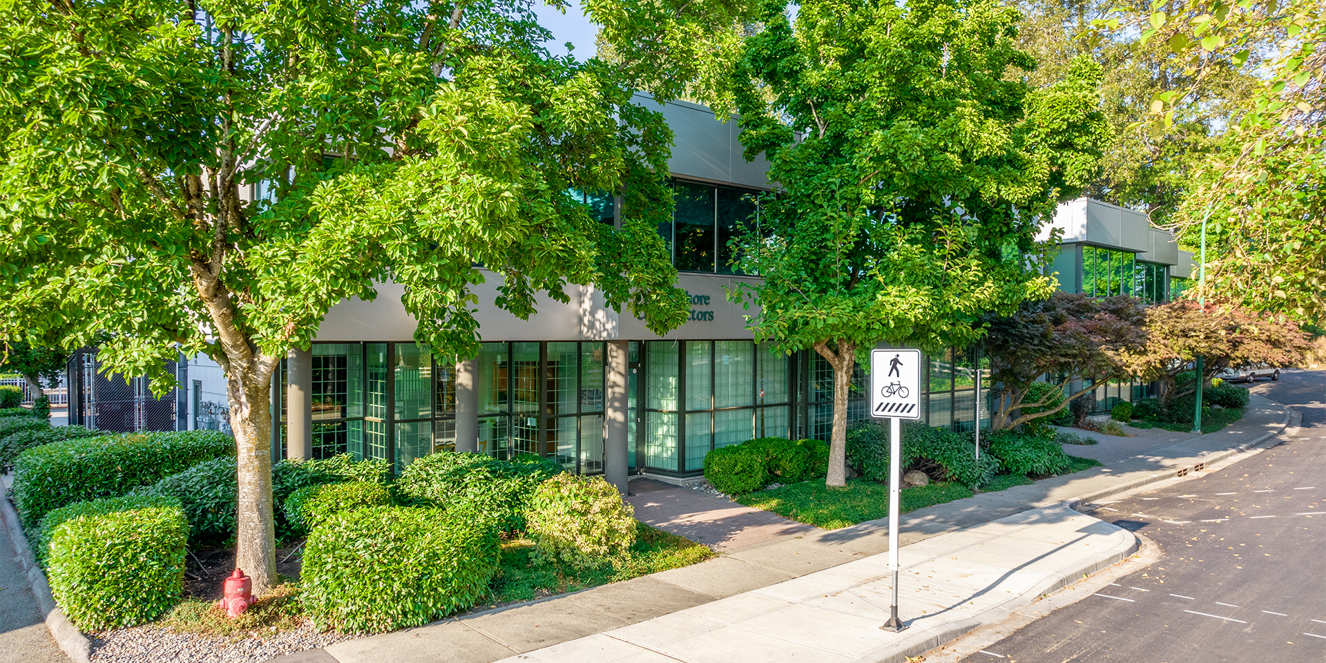 Exterior street view of 1000 Roosevelt Crescent