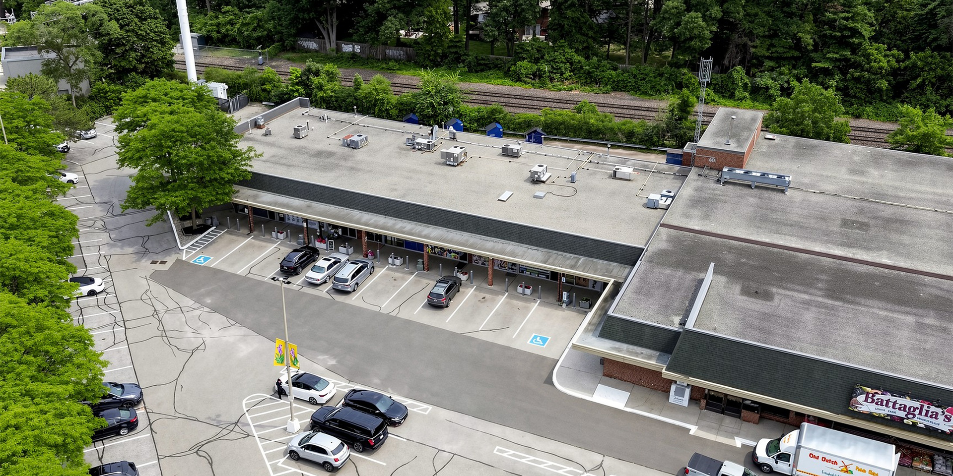1150 Lorne Park Road Unit 2 - Plaza parking lot