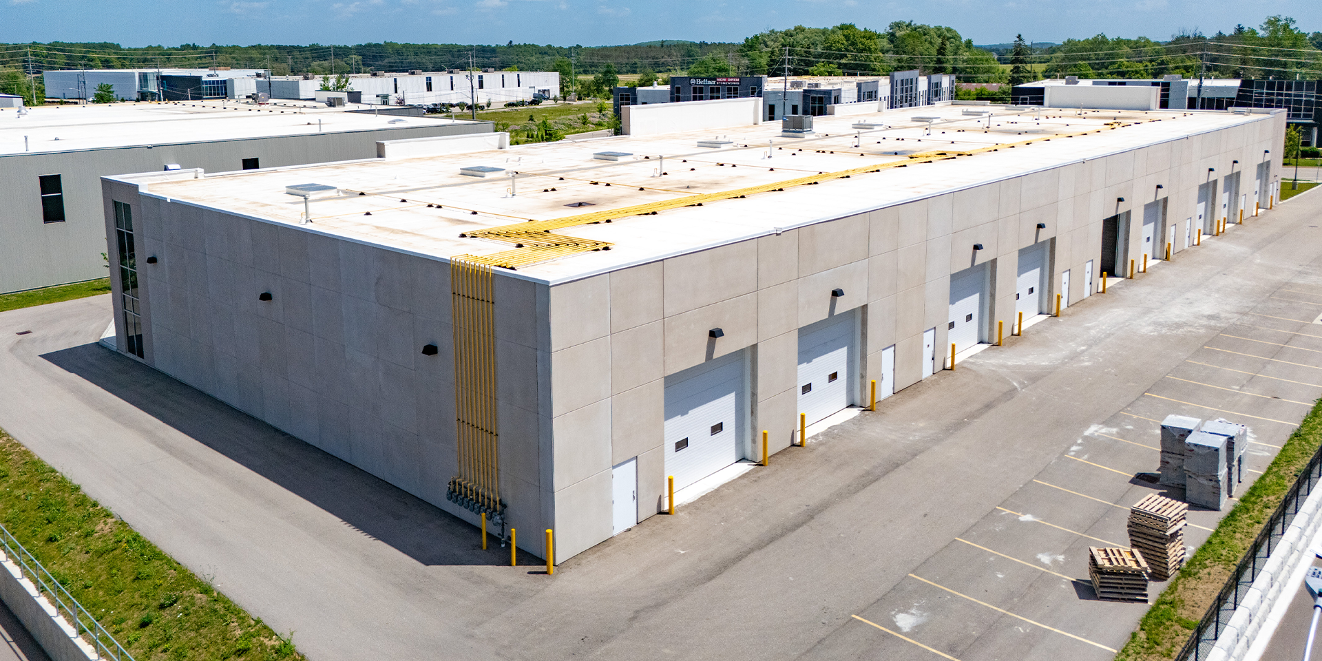 125 Goddard Crescent shipping doors